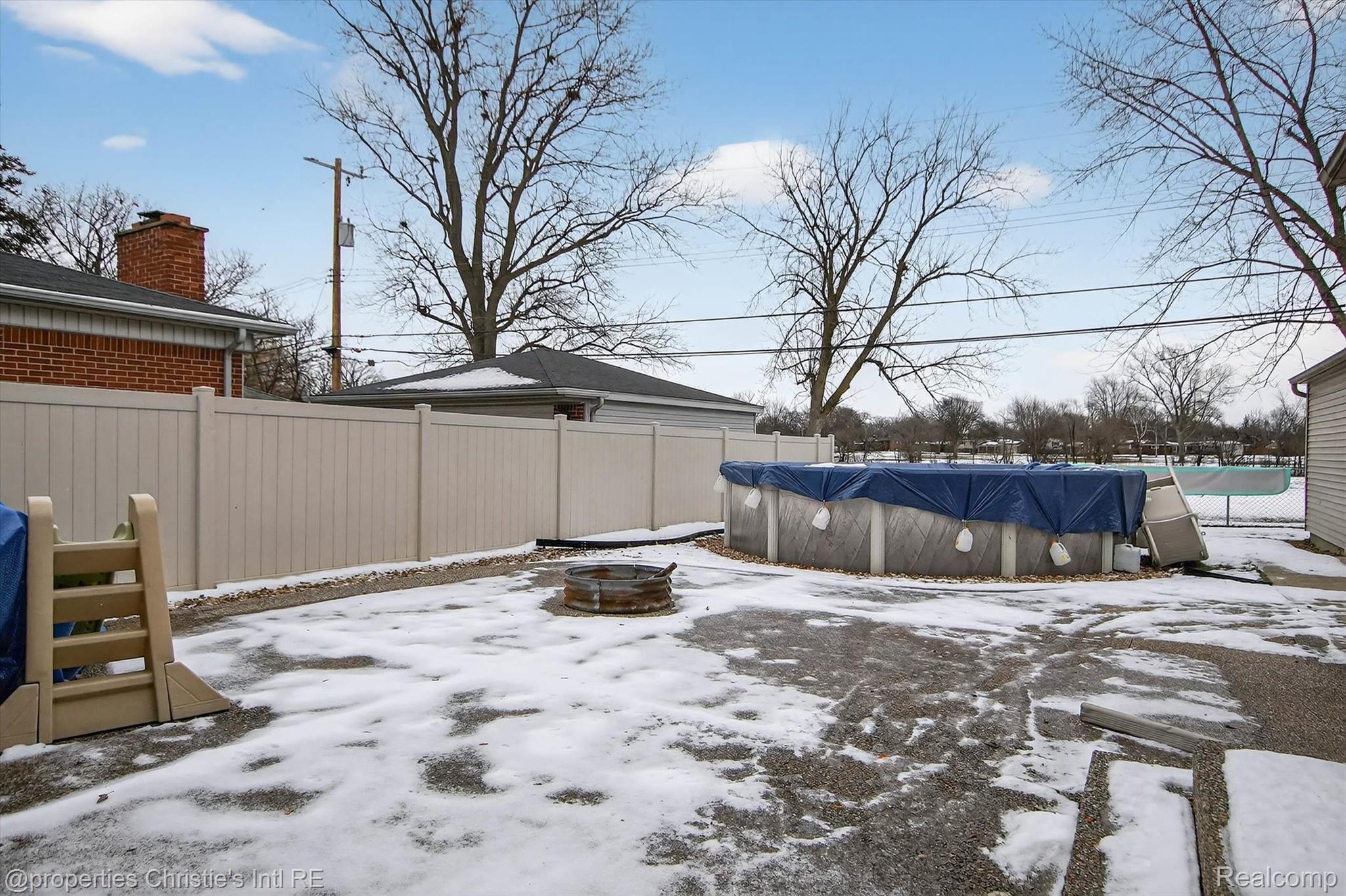 1807 Churchill Avenue