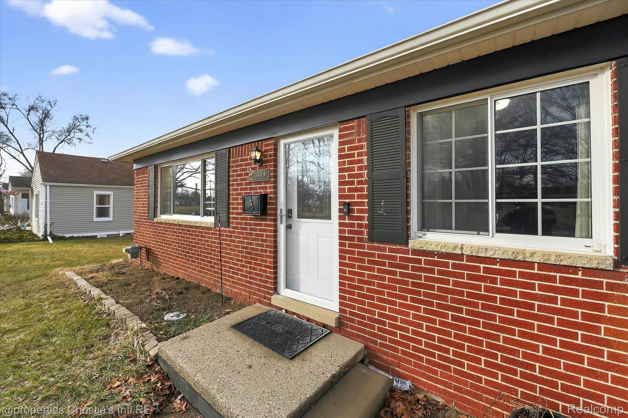 34504 Stellwagen Street