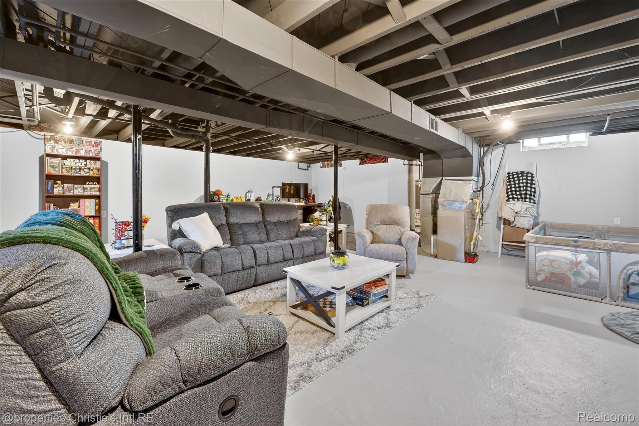 34504 Stellwagen Street