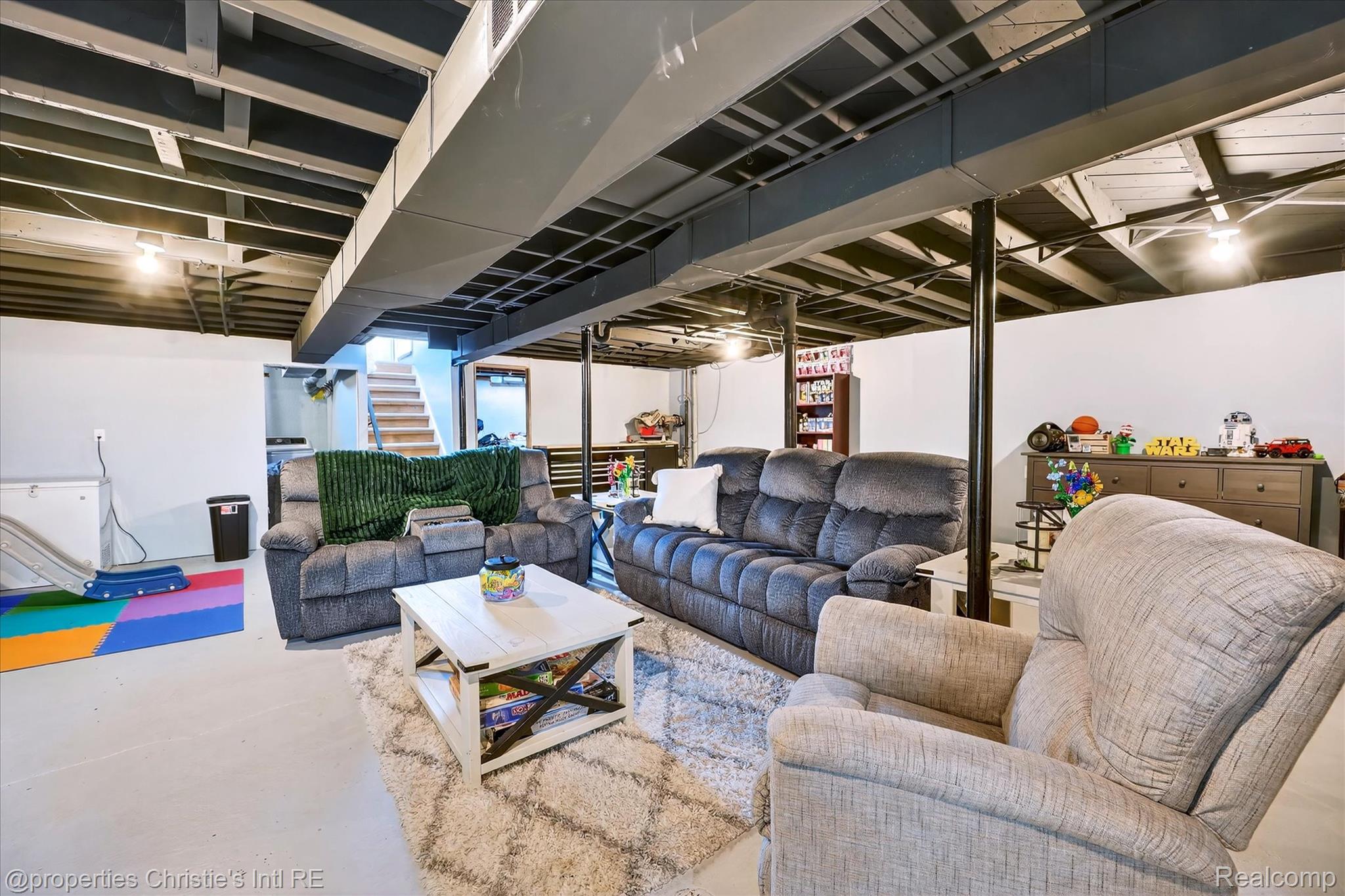 34504 Stellwagen Street