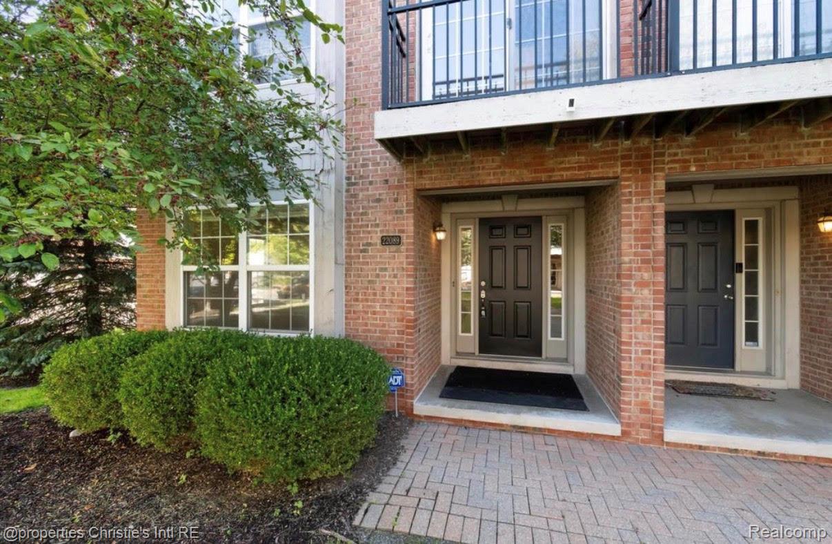 22089 Parkview Drive