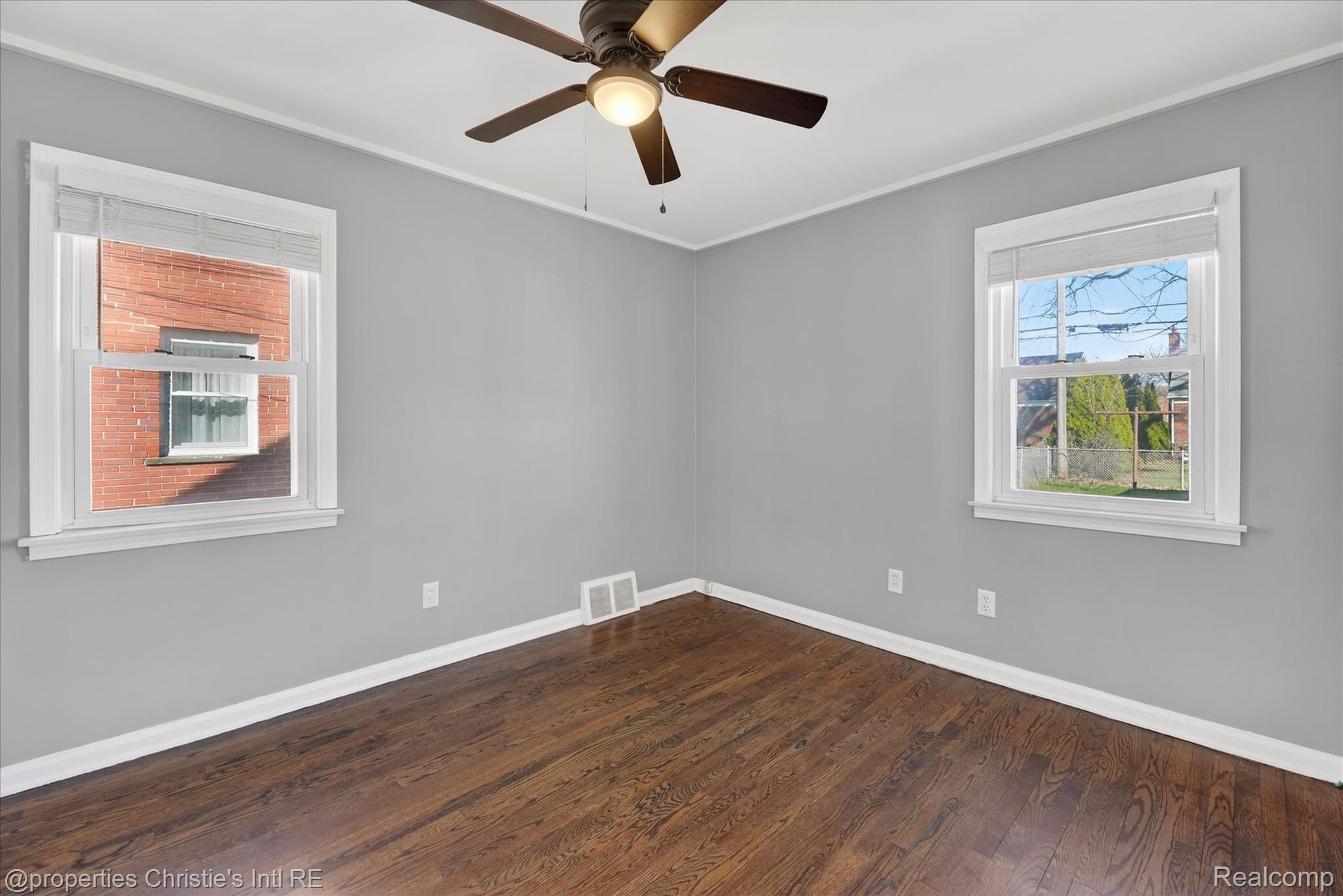 13522 Netherwood Street