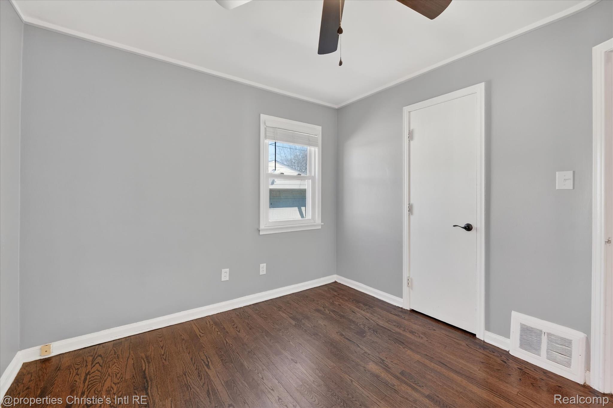 13522 Netherwood Street