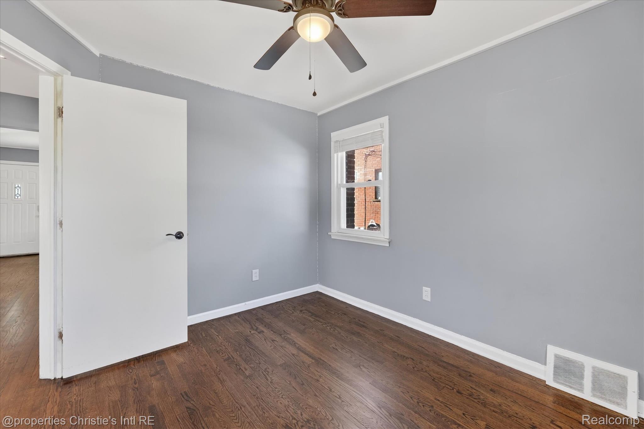 13522 Netherwood Street