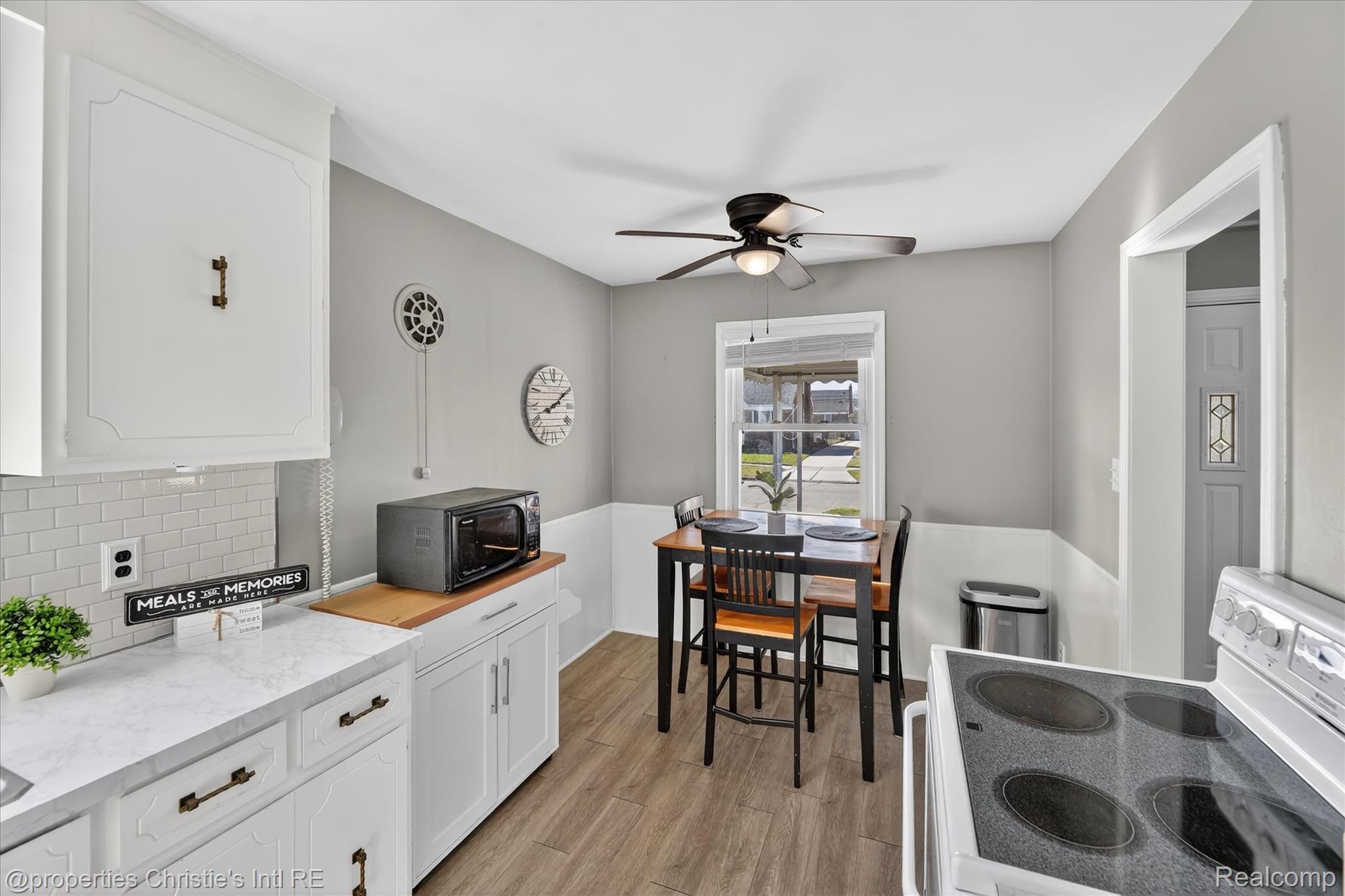 13522 Netherwood Street