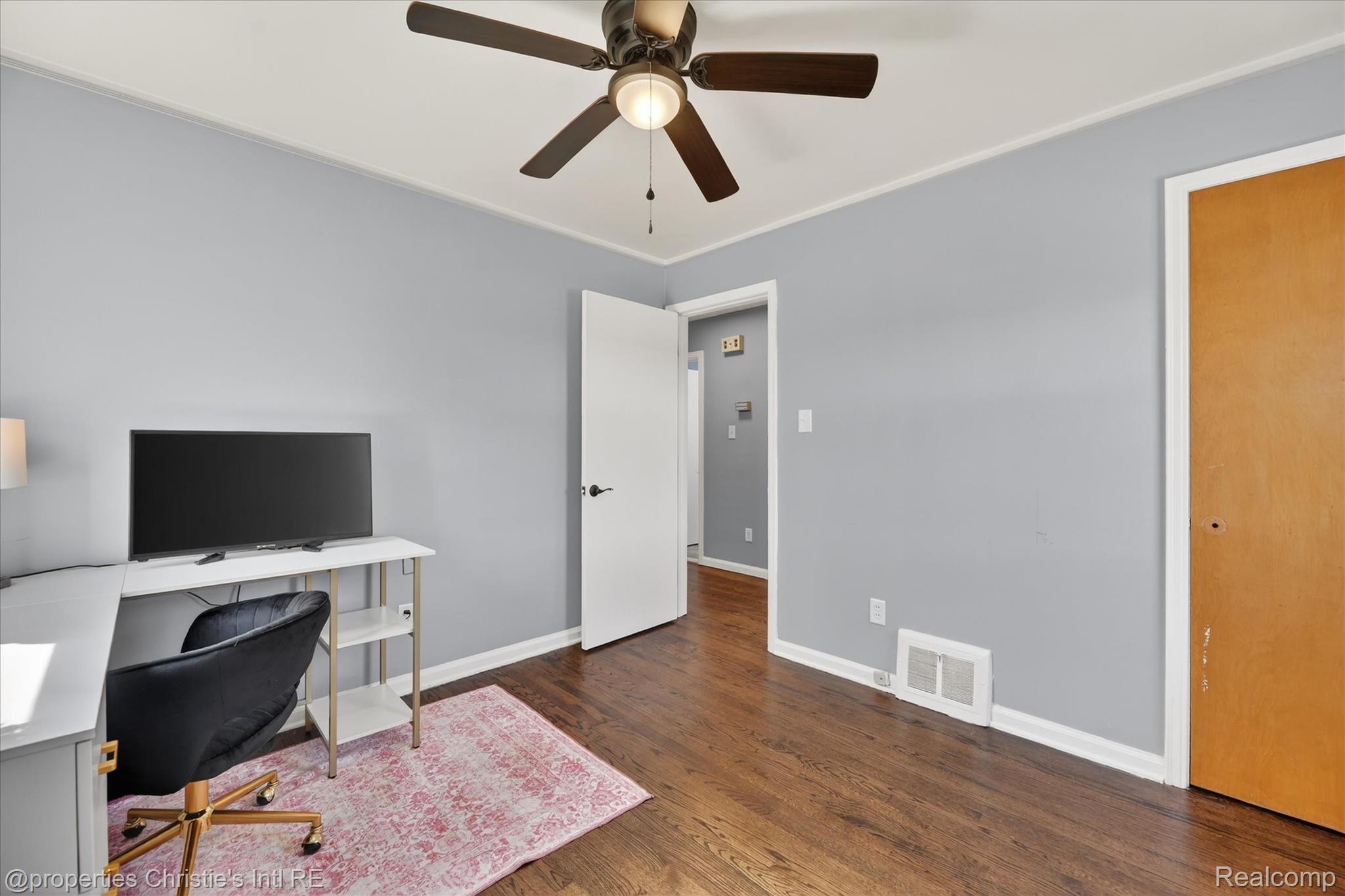 13522 Netherwood Street