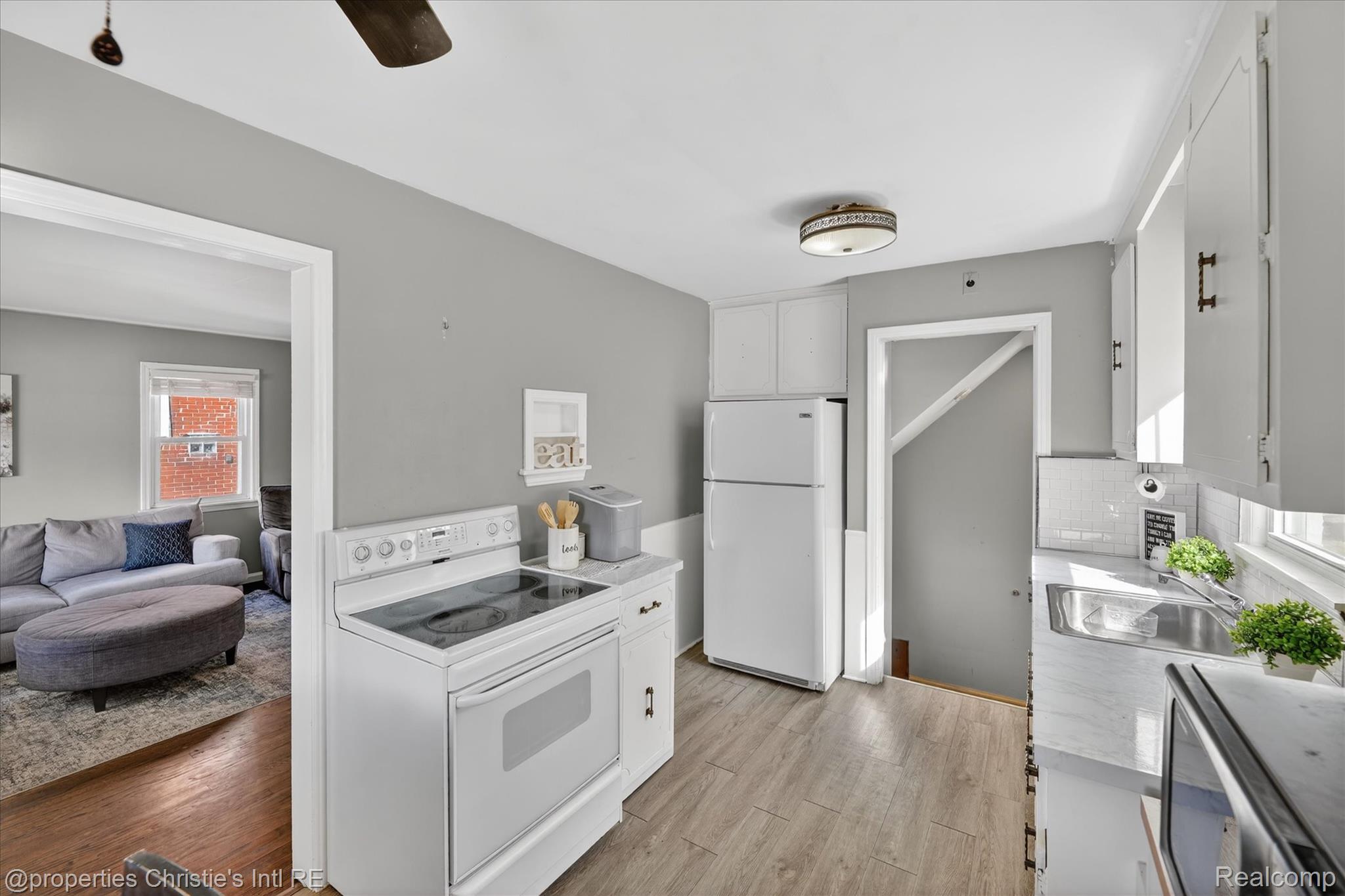 13522 Netherwood Street