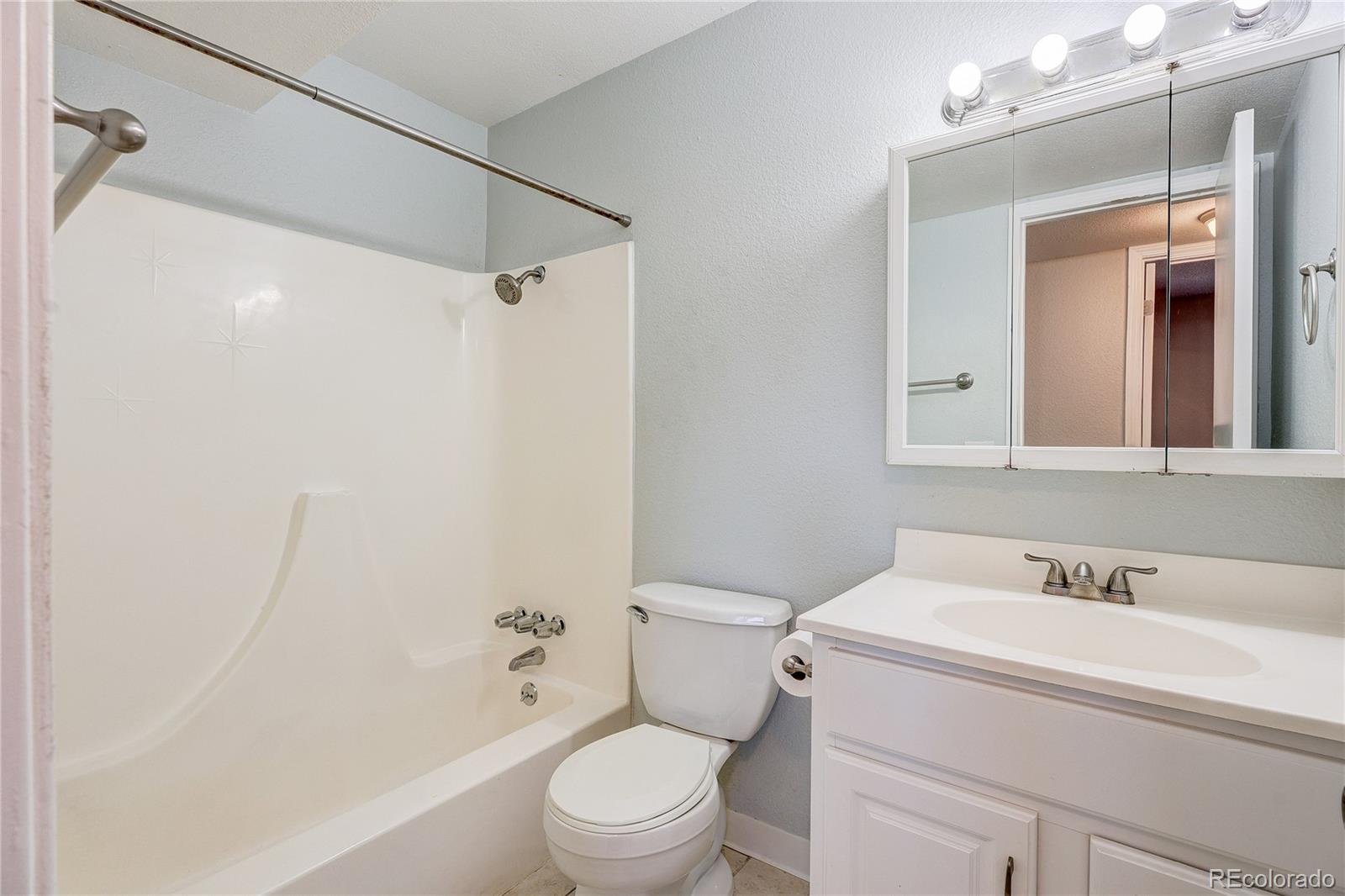 16359 W 10th Avenue Unit: W5