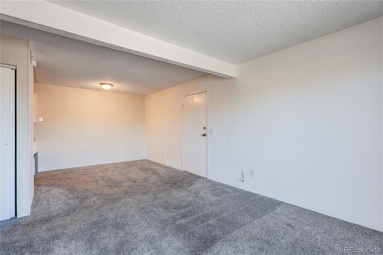 16359 W 10th Avenue Unit: W5