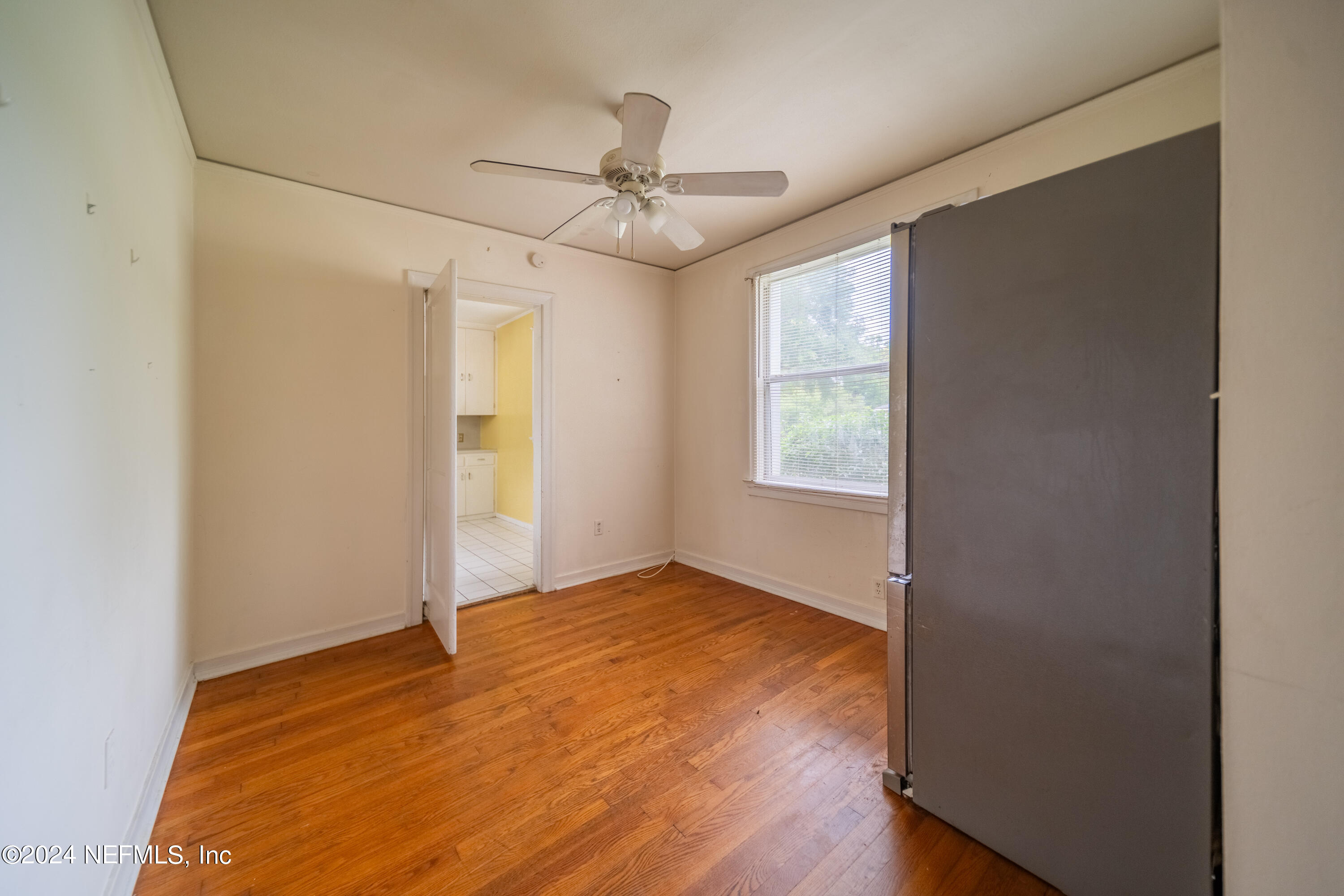 1212 MONTEREY Street