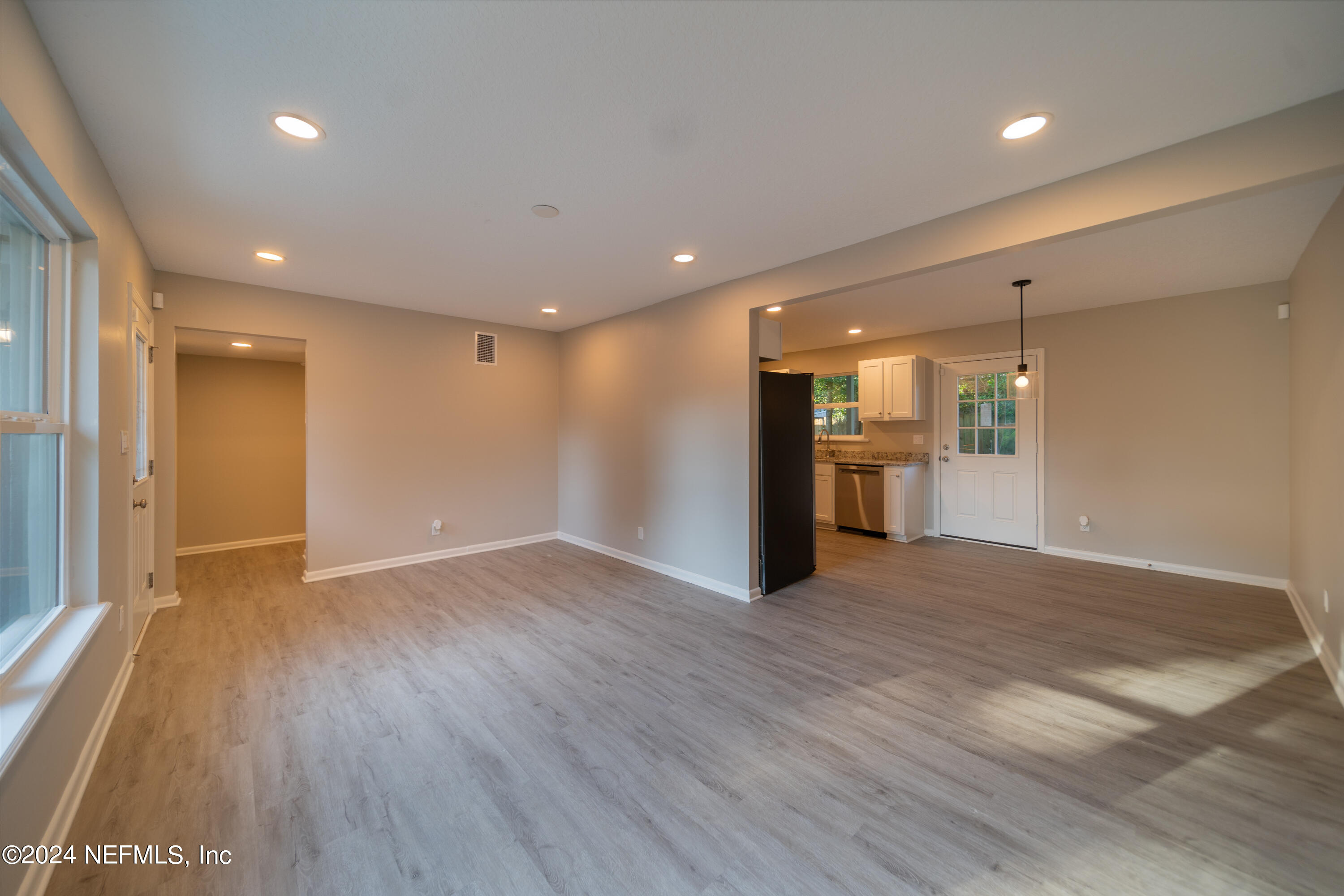 6850 CHERBOURG Avenue S