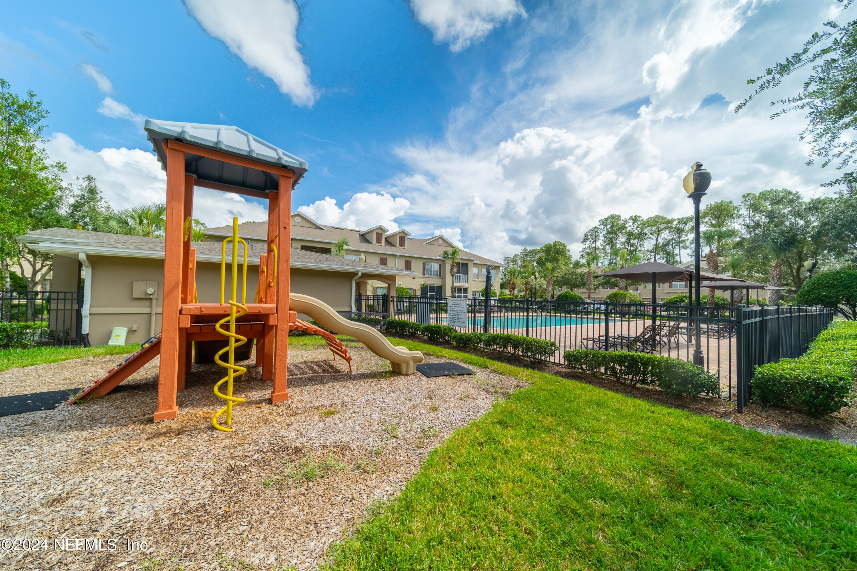 9736 SUMMER GROVE Way W, 120