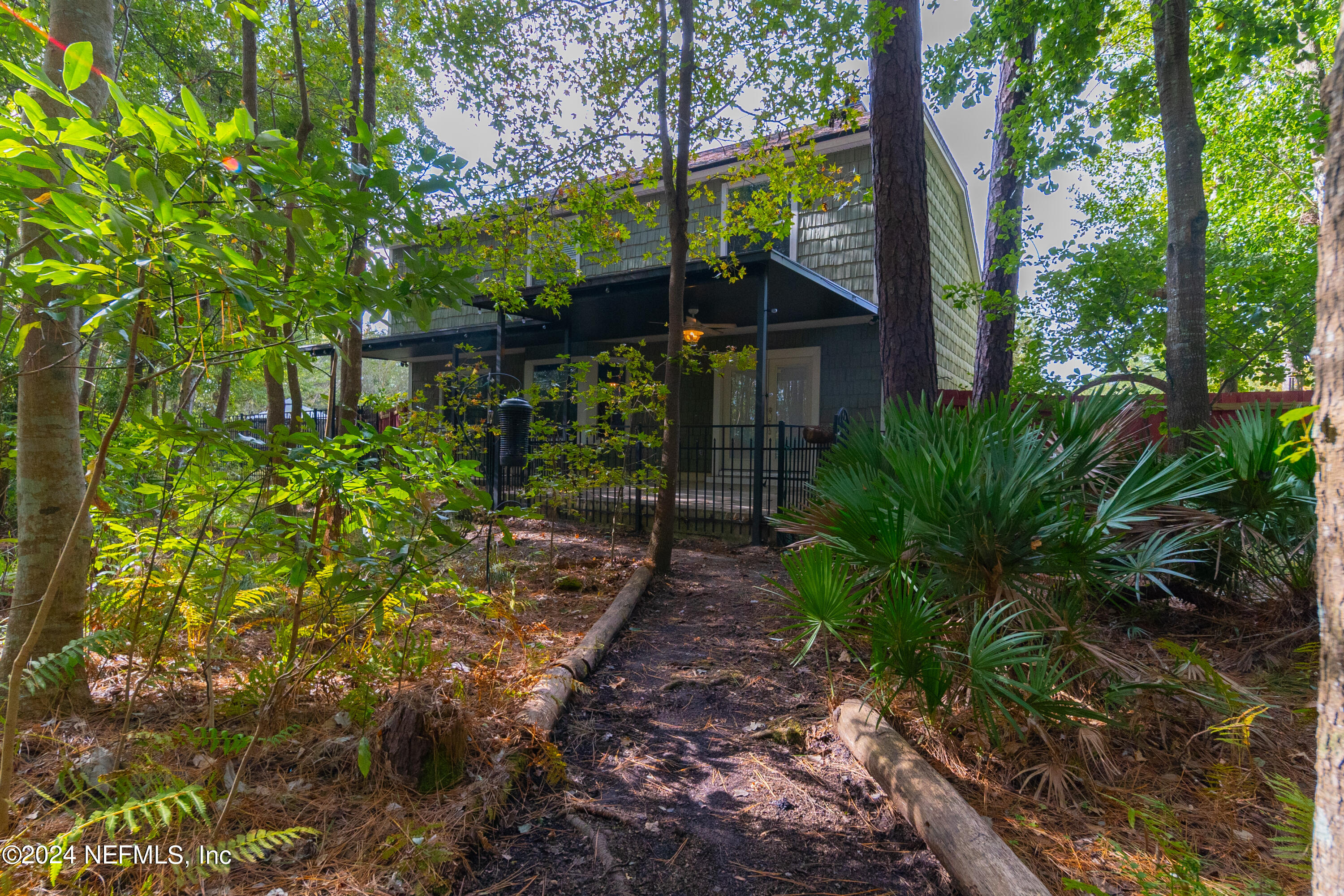 1174 NATIVE DANCER Court