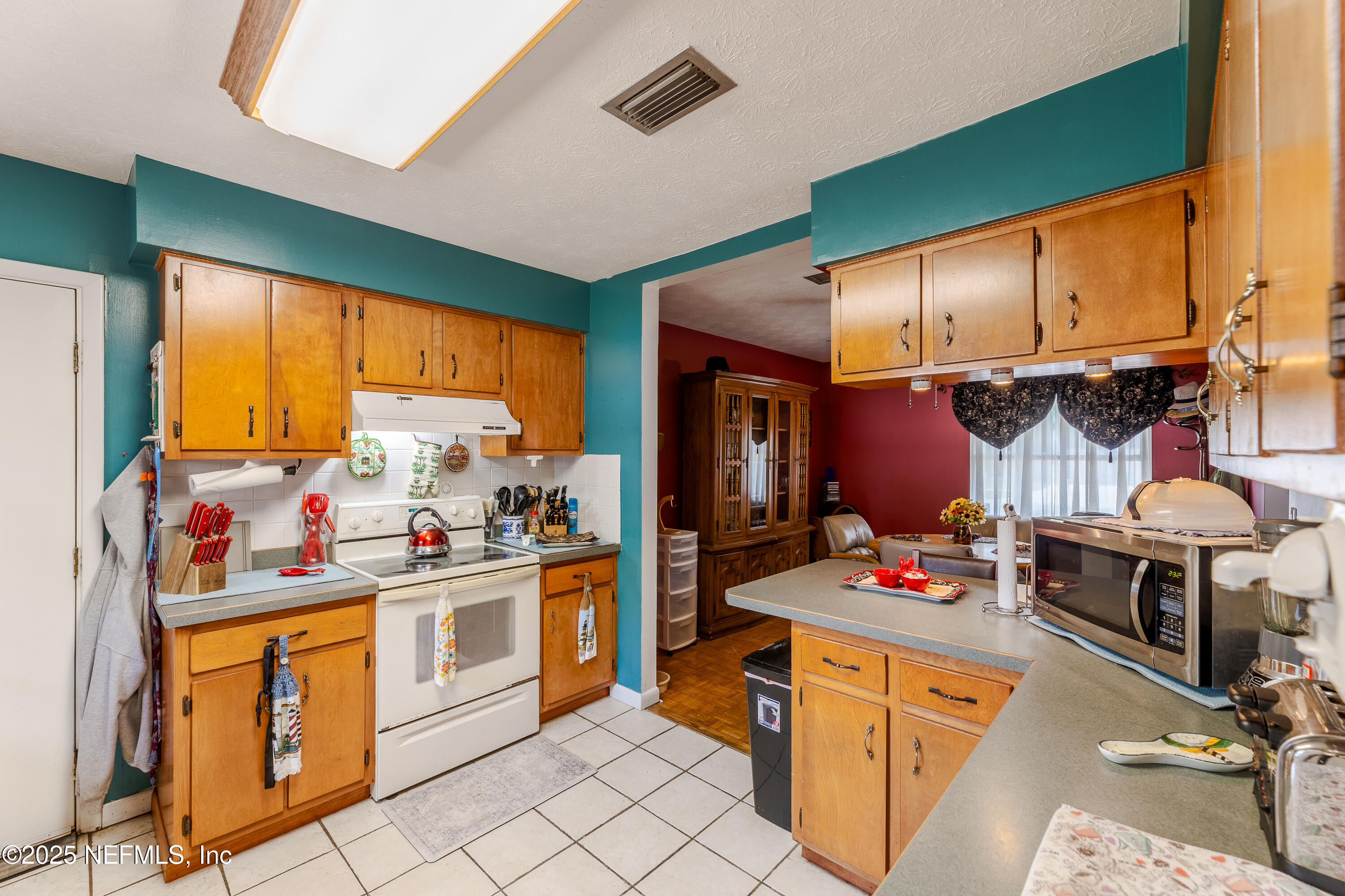 8193 CARAVELLE Drive