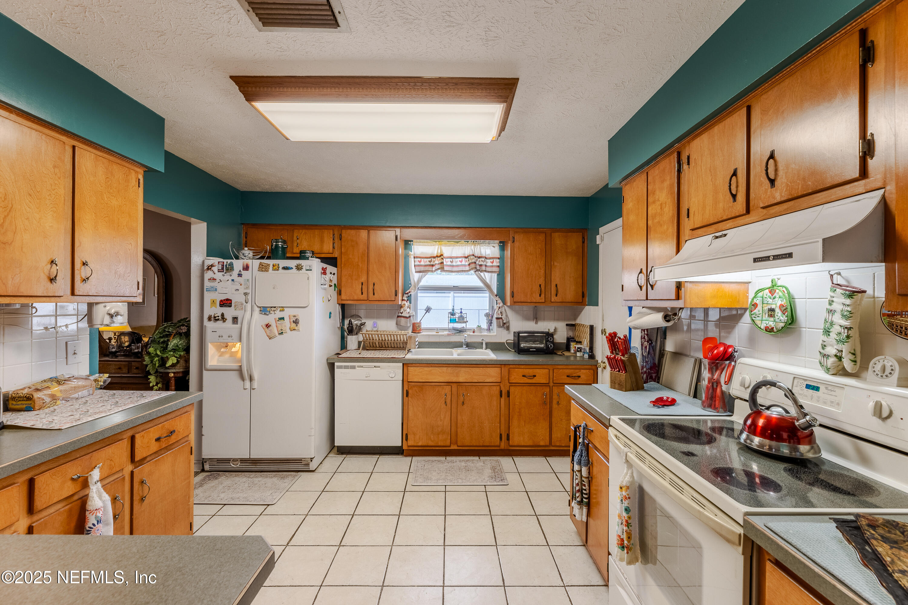 8193 CARAVELLE Drive