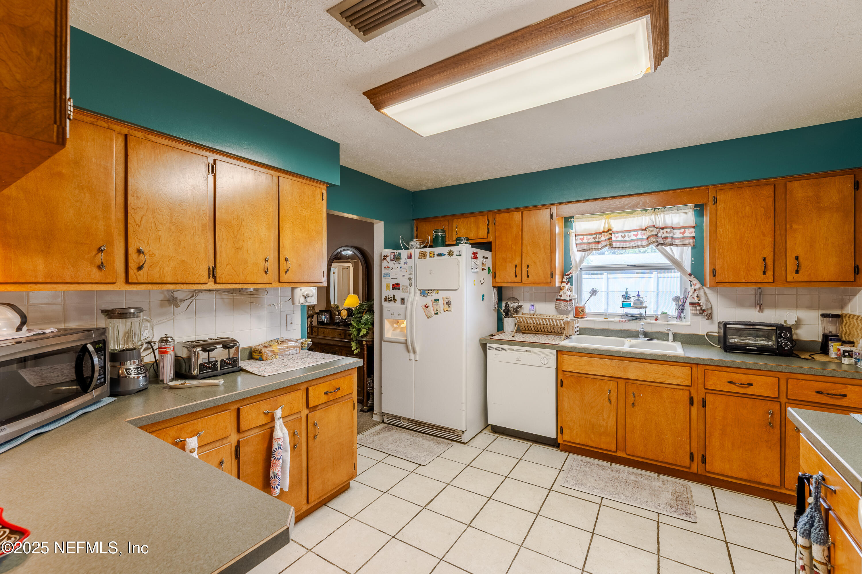 8193 CARAVELLE Drive