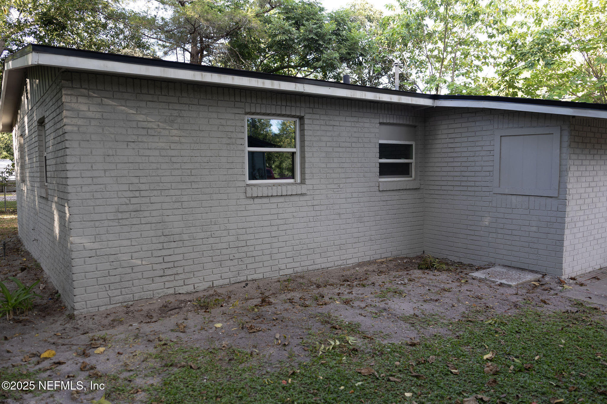 2402 HUGH EDWARDS Drive