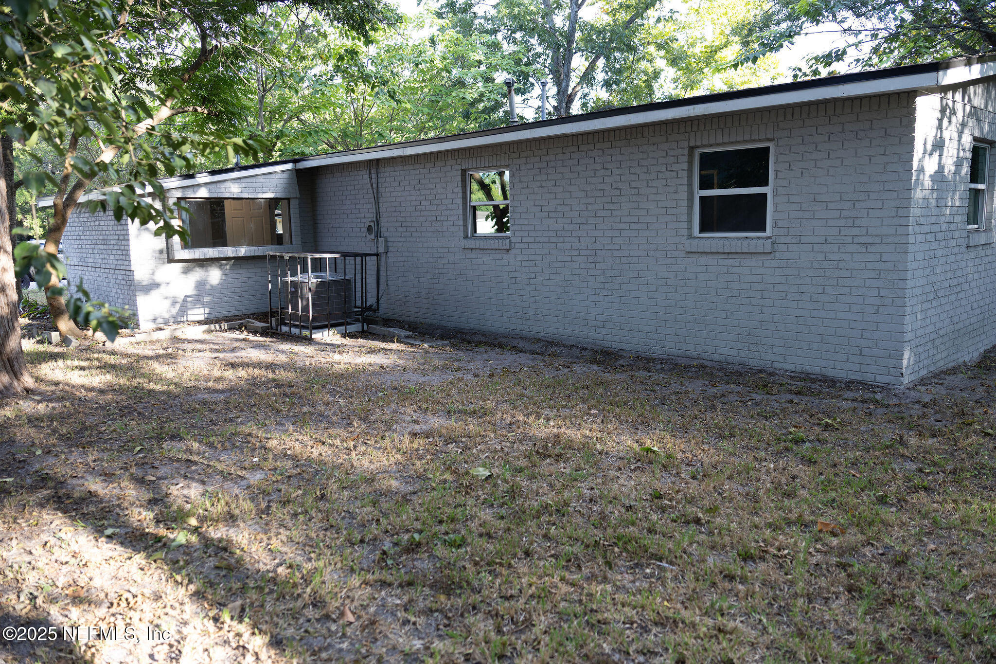 2402 HUGH EDWARDS Drive