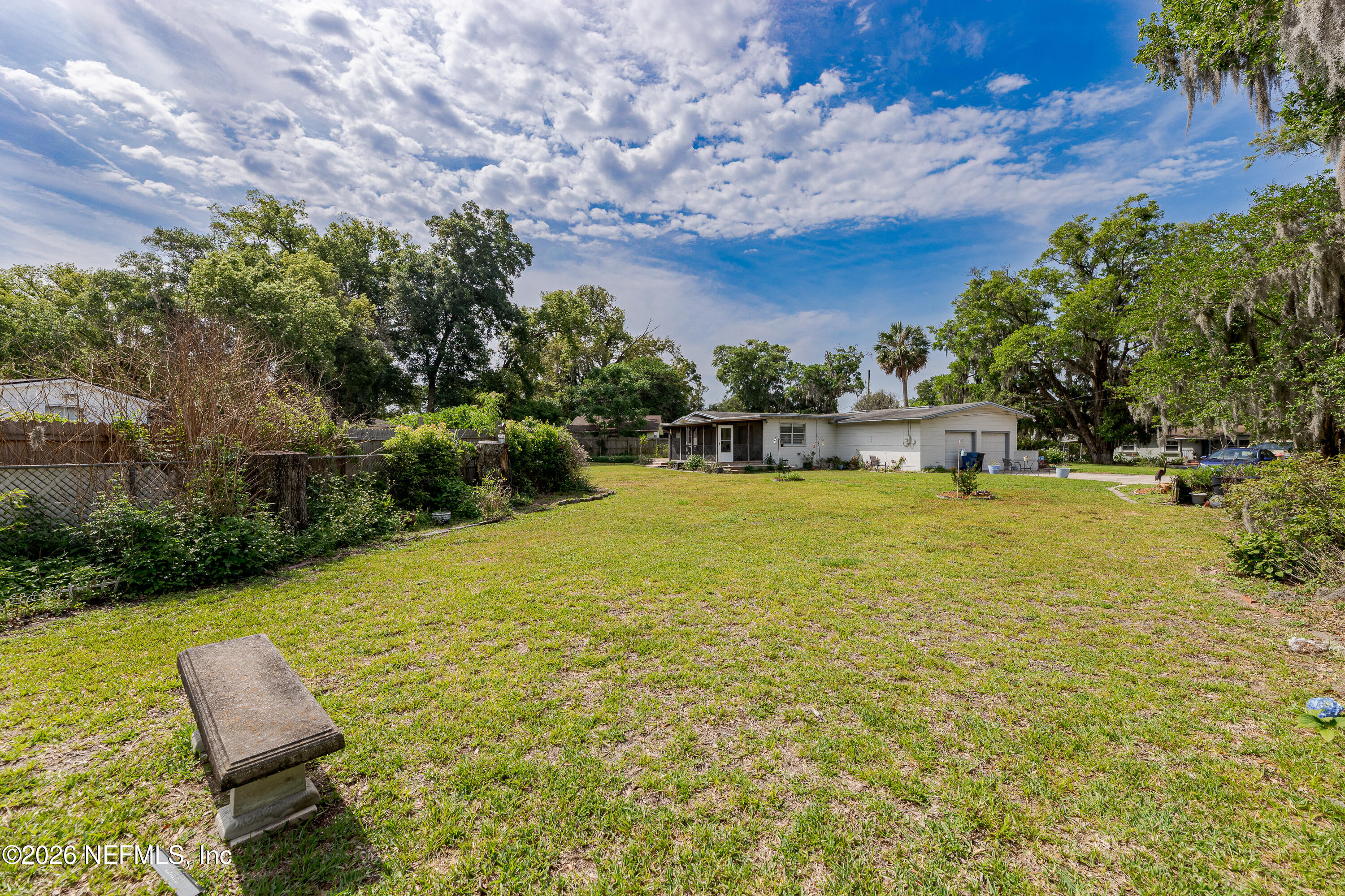 5289 MAGNOLIA Circle N
