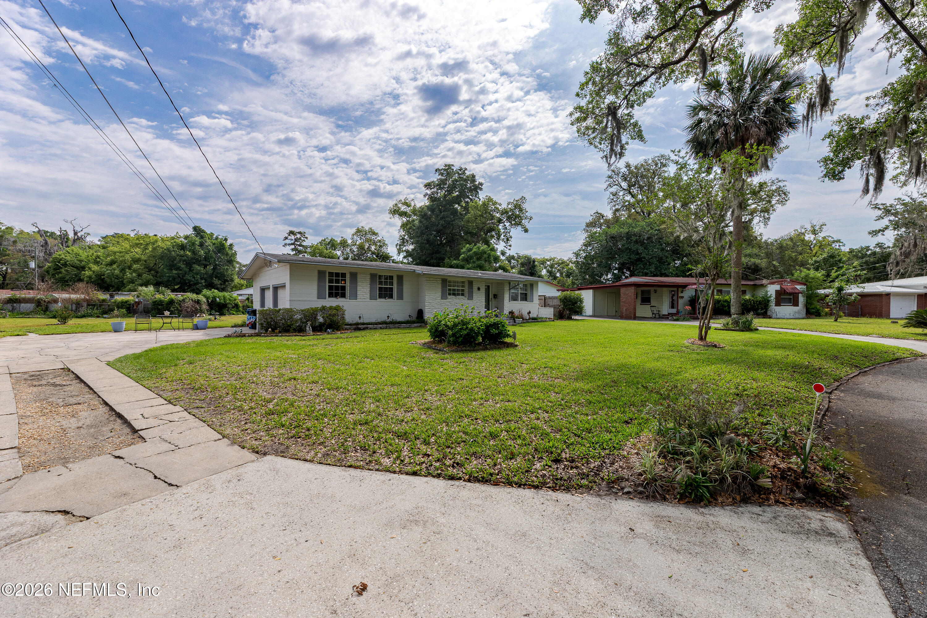 5289 MAGNOLIA Circle N