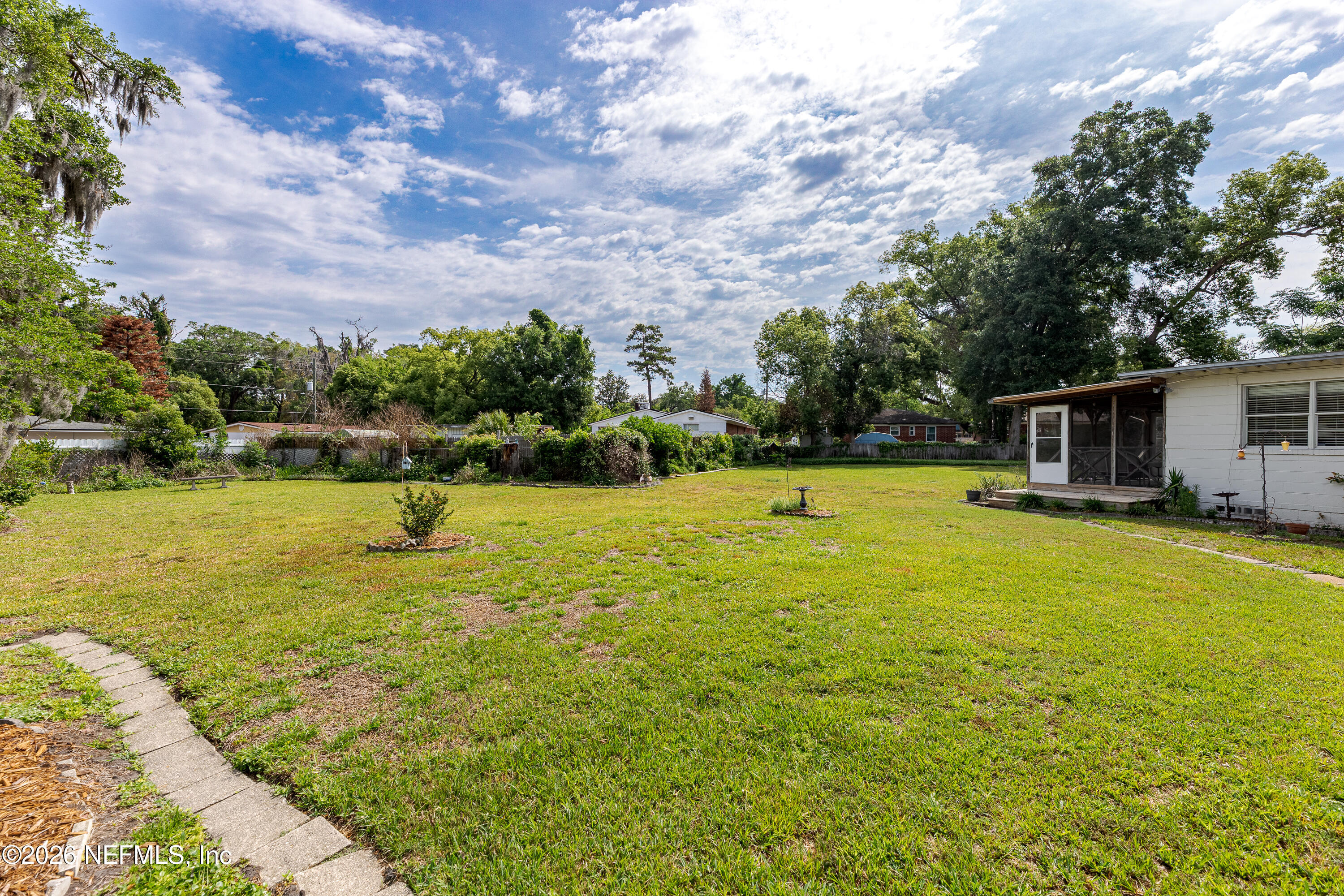 5289 MAGNOLIA Circle N