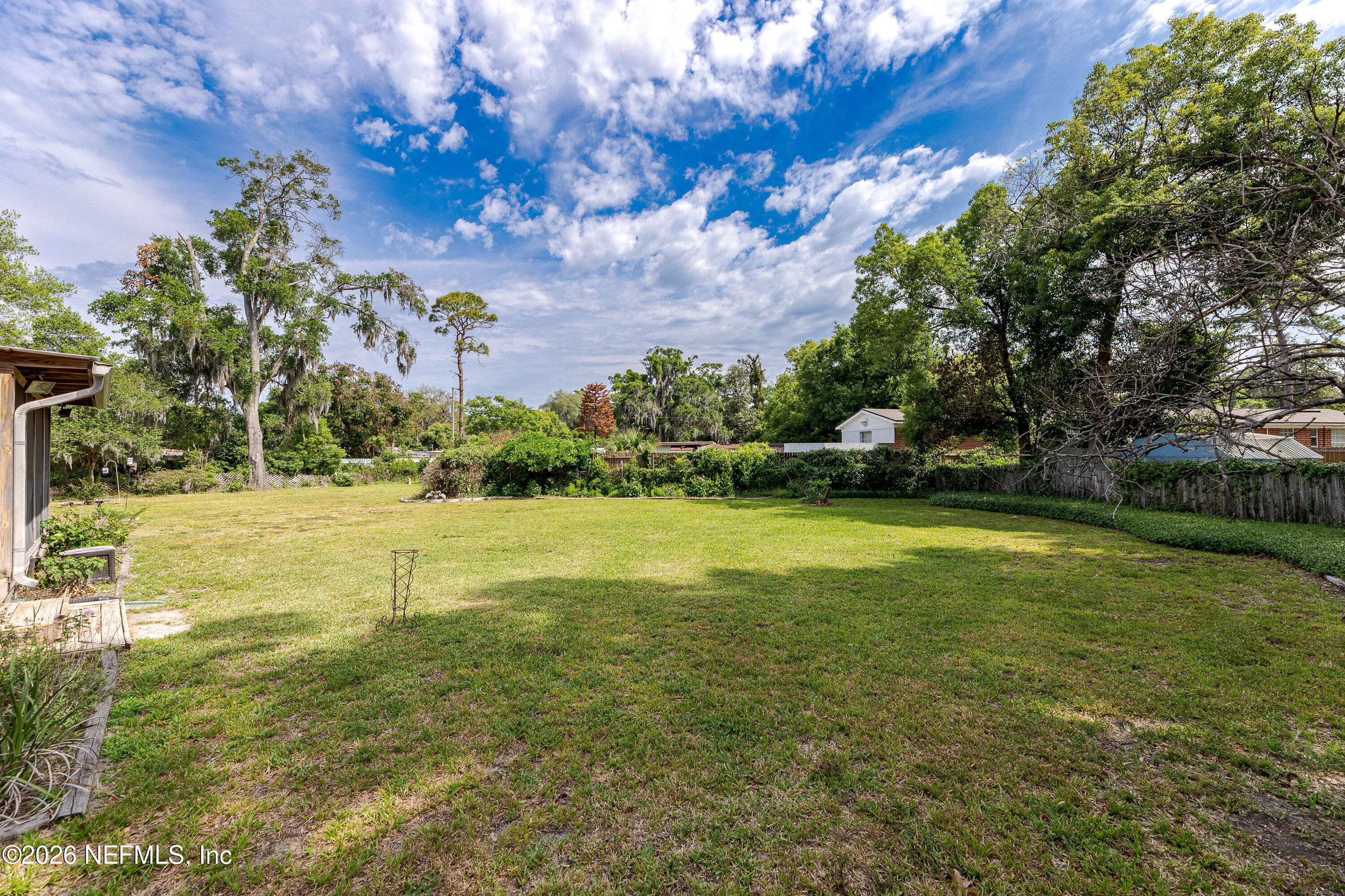 5289 MAGNOLIA Circle N