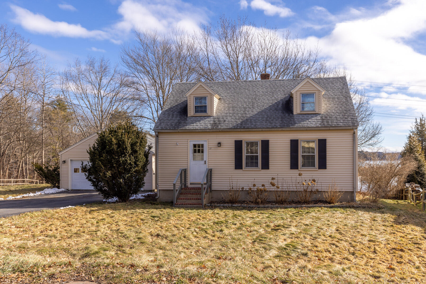 11 Spinney Creek Road