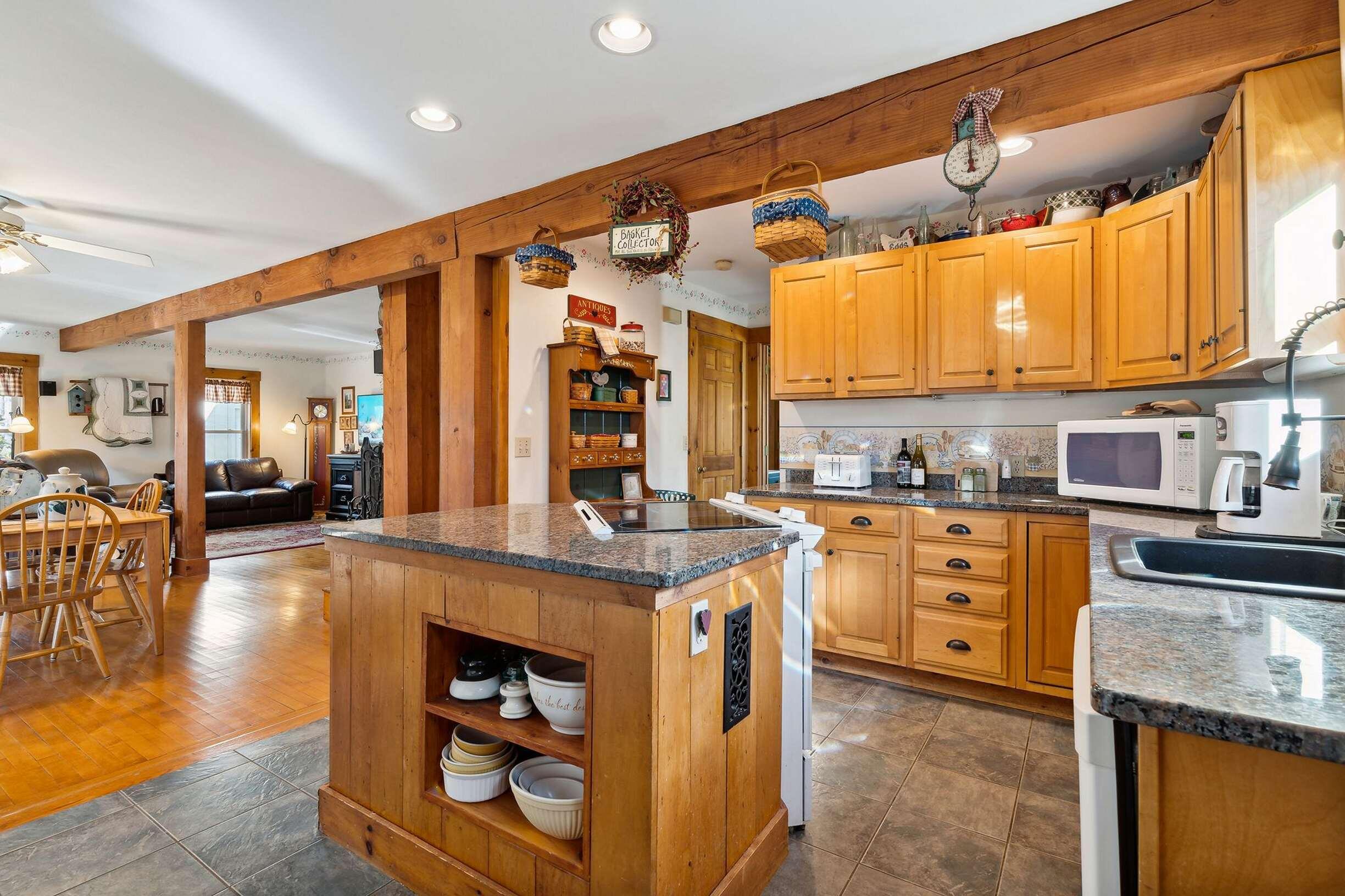 389 Hooper Road