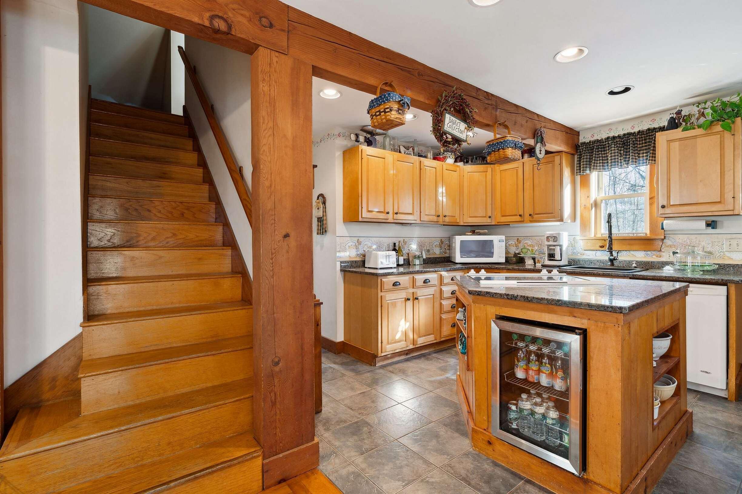 389 Hooper Road