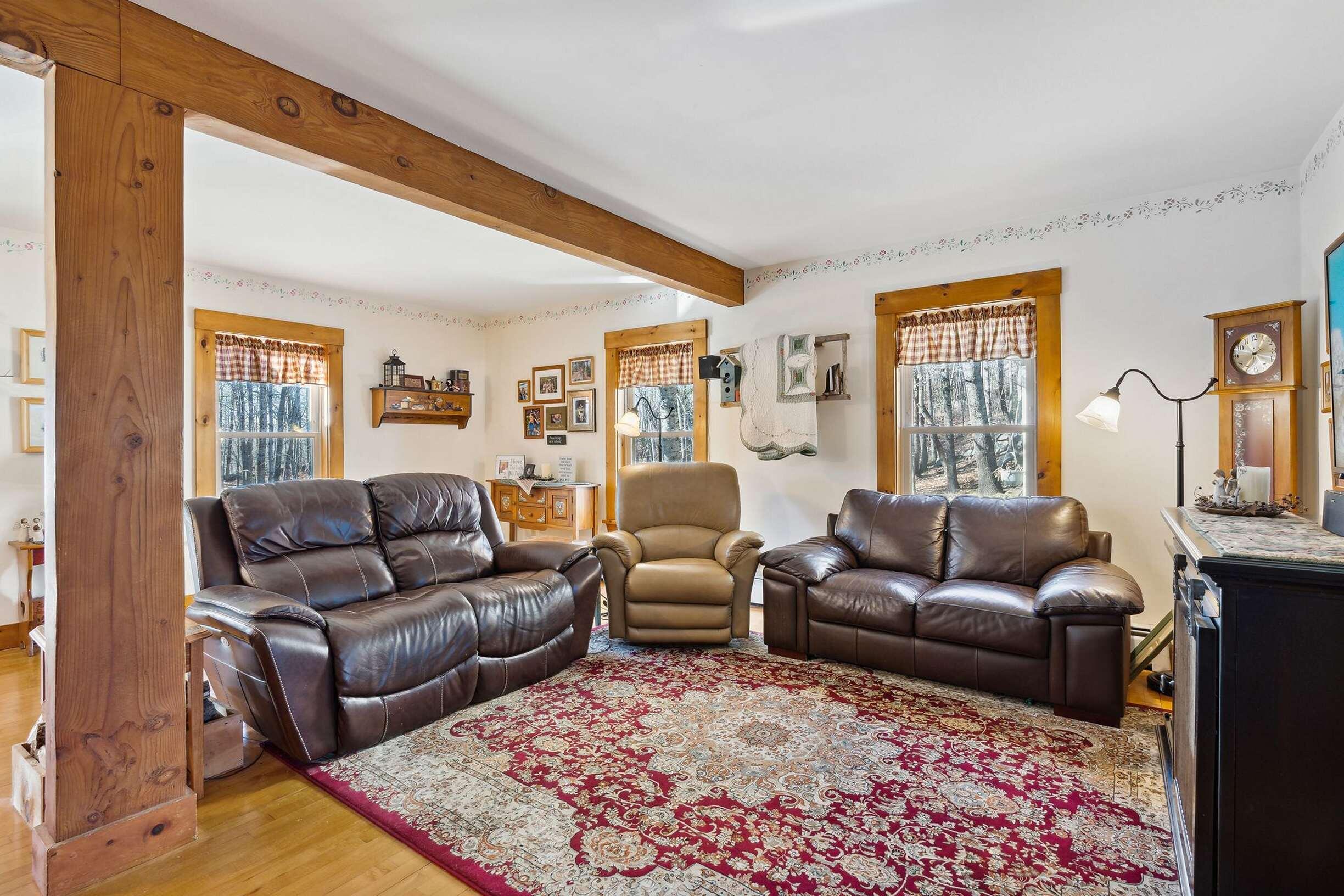 389 Hooper Road