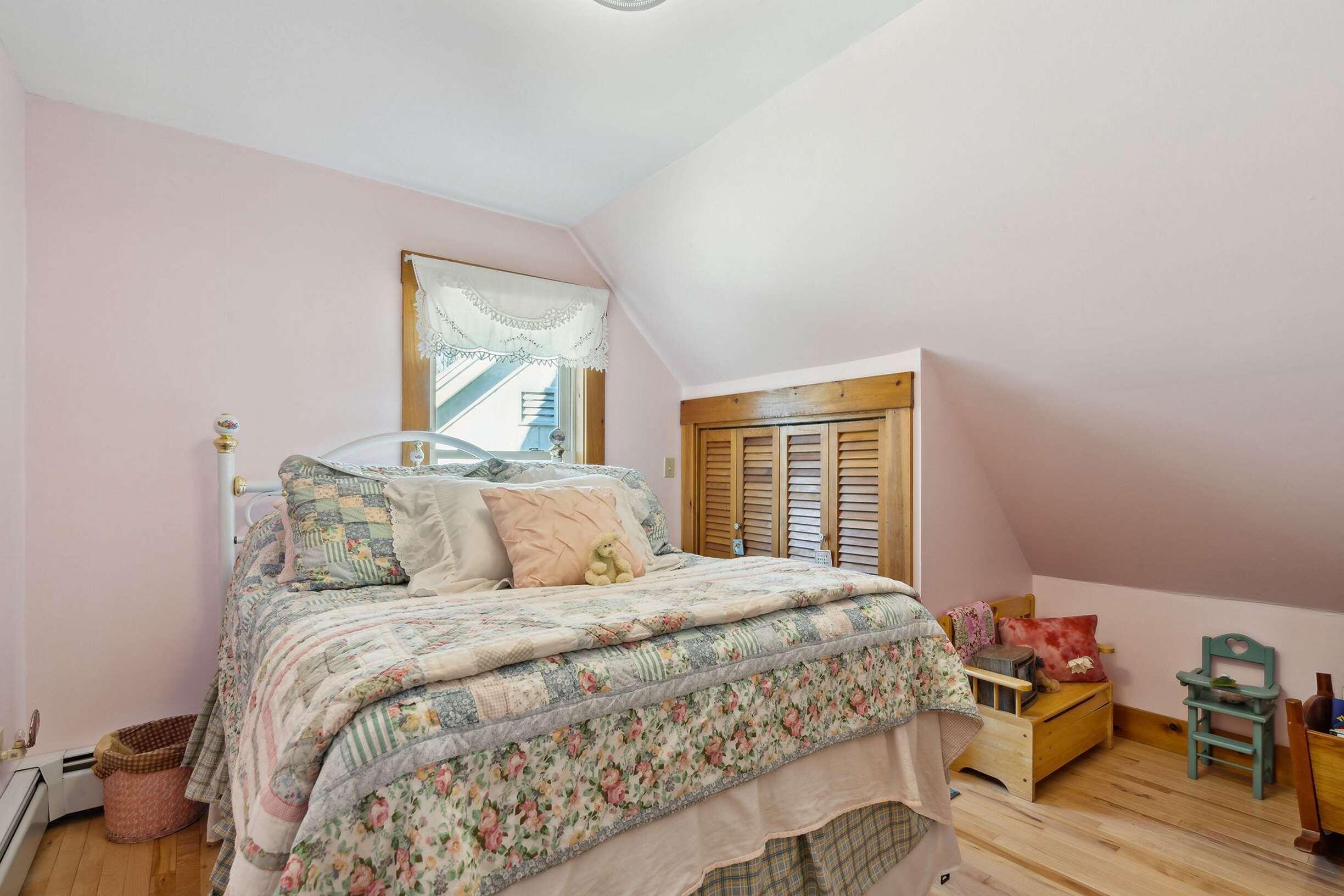 389 Hooper Road