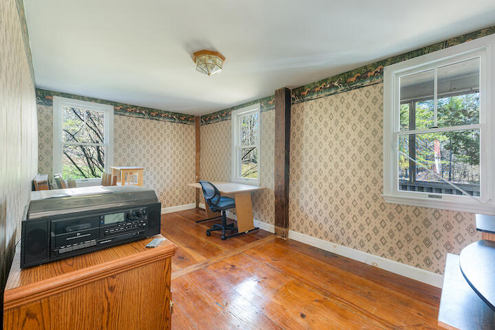 88 Boundary Road