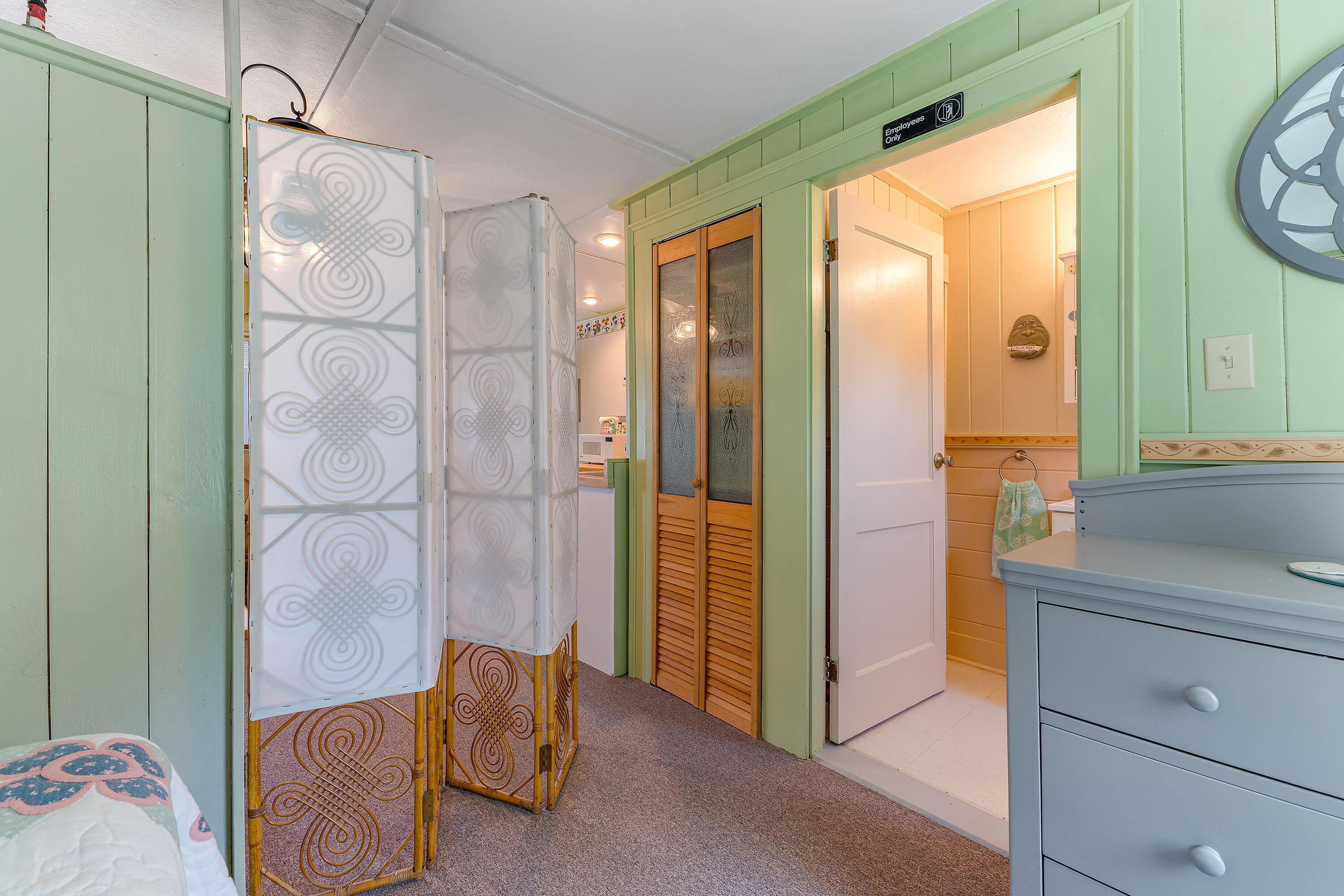 35 Long Beach Avenue, 28