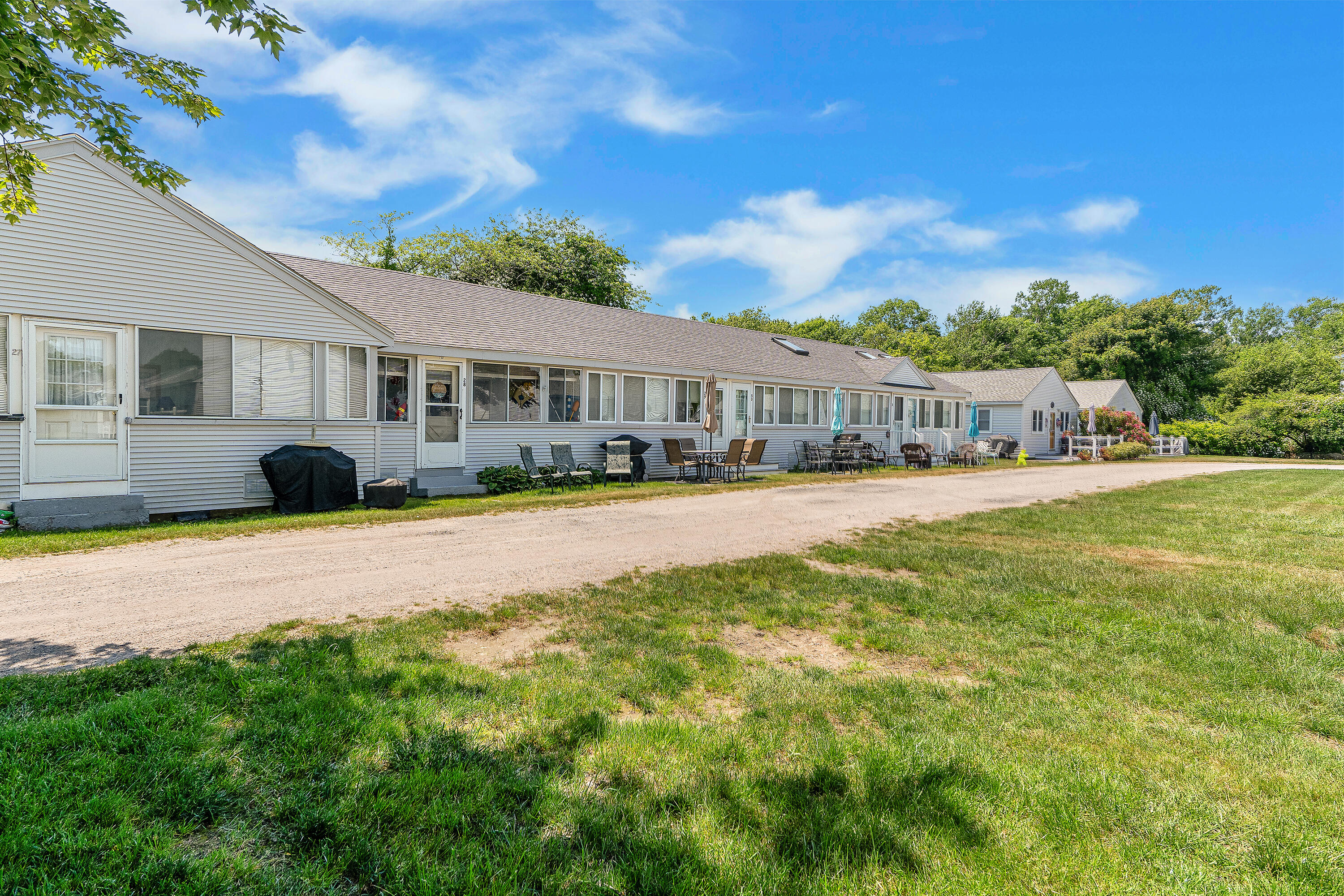 35 Long Beach Avenue, 28