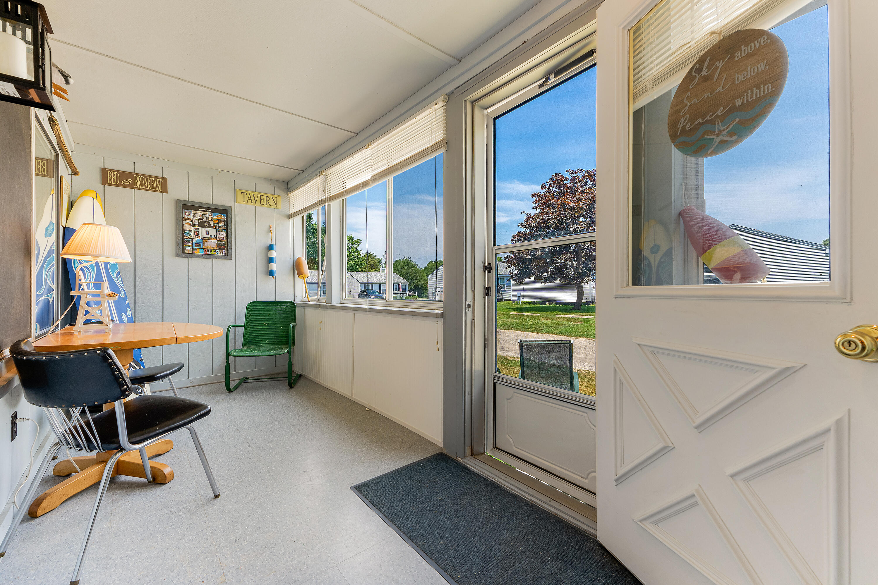 35 Long Beach Avenue, 28