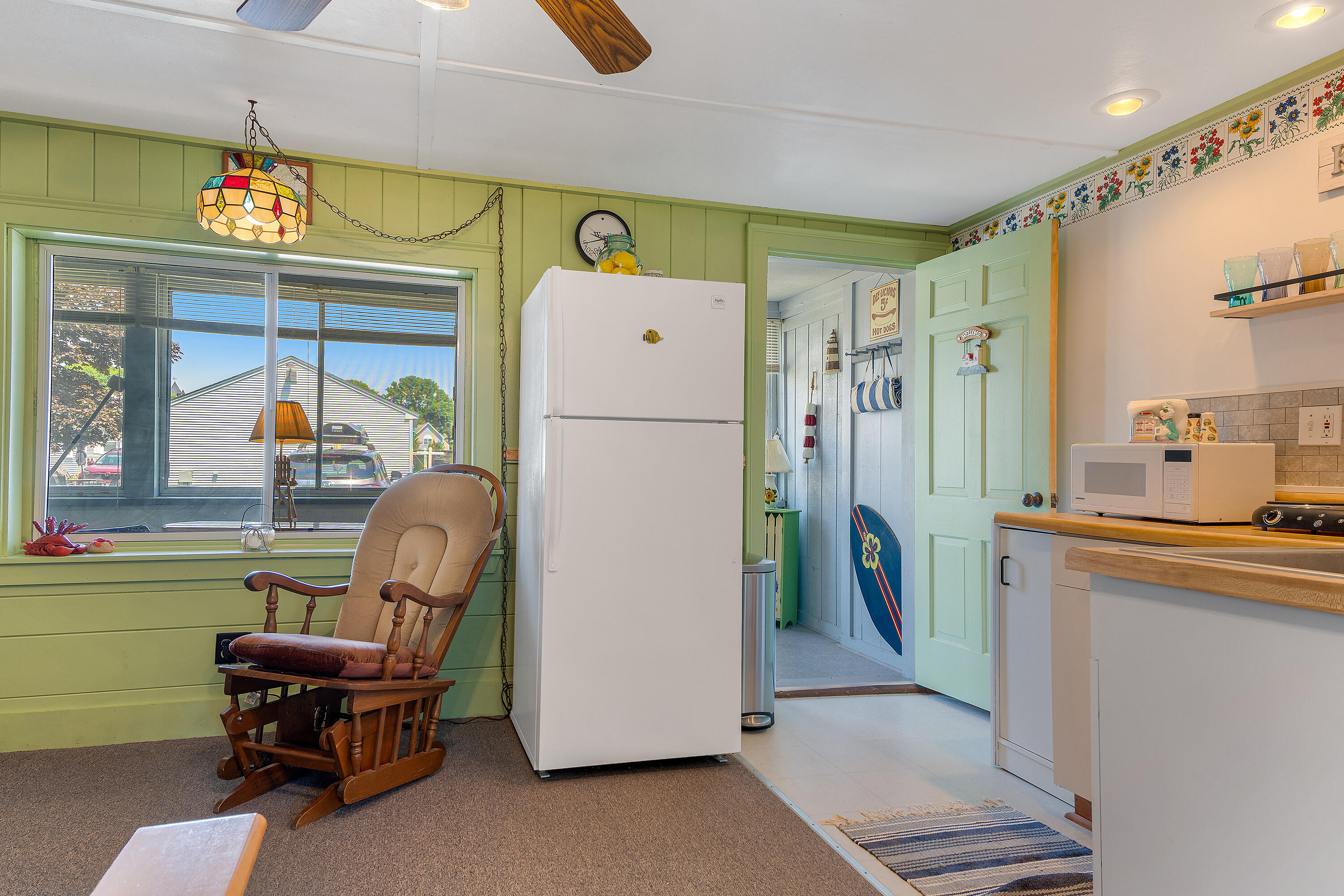 35 Long Beach Avenue, 28