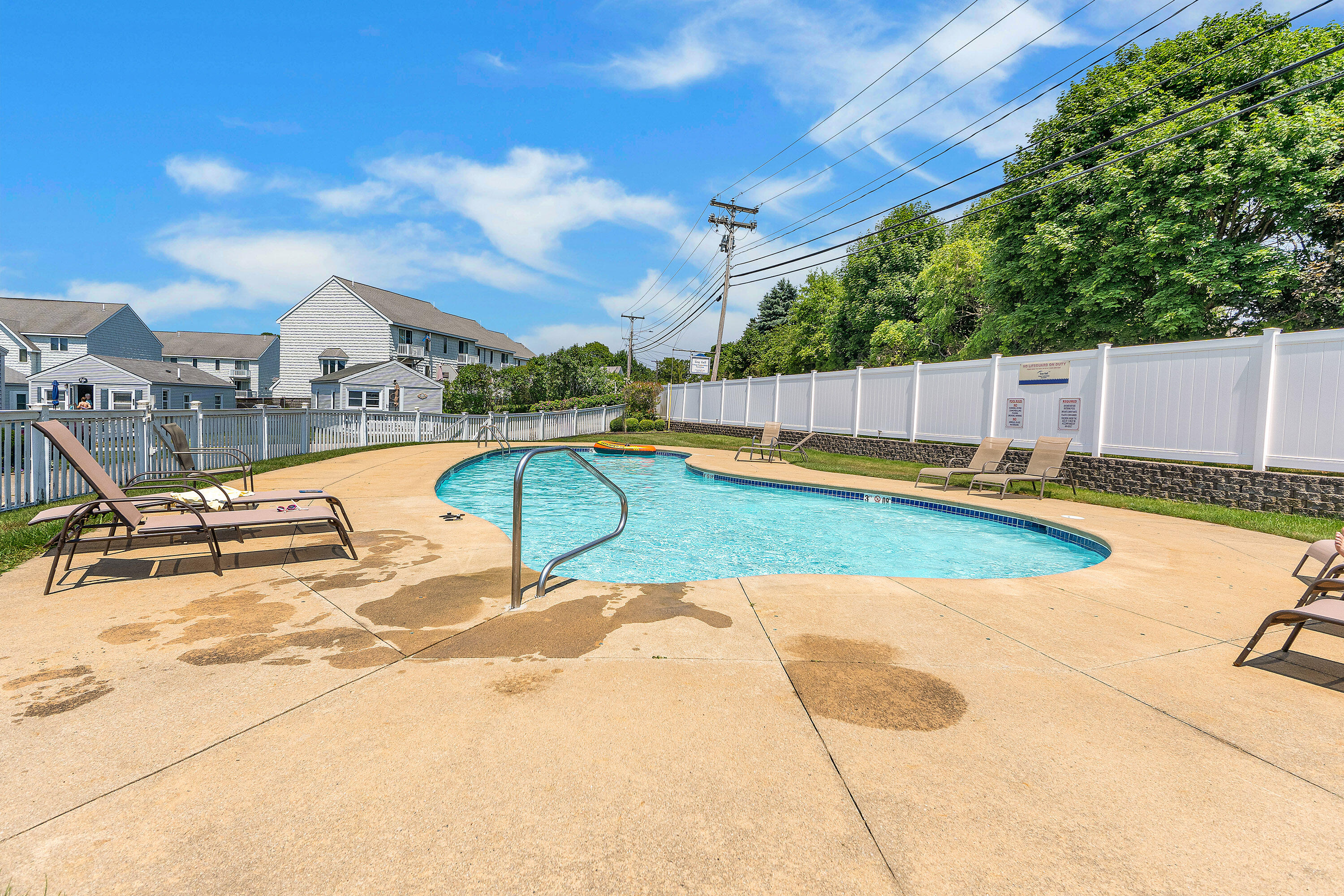 35 Long Beach Avenue, 28