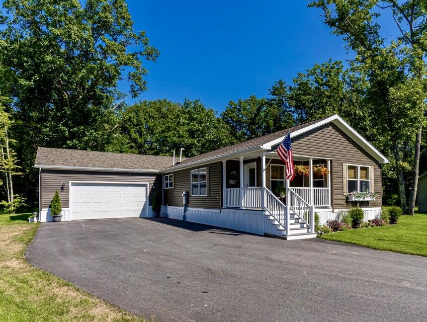 32 Conifer Drive
