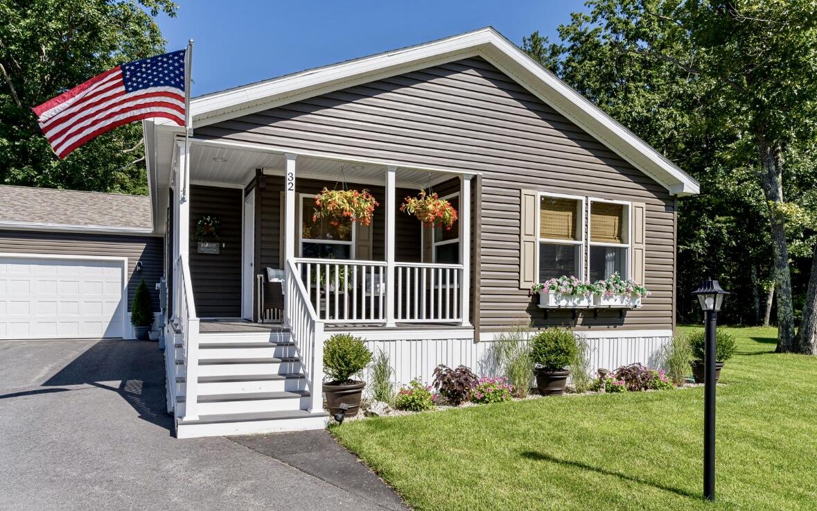 32 Conifer Drive
