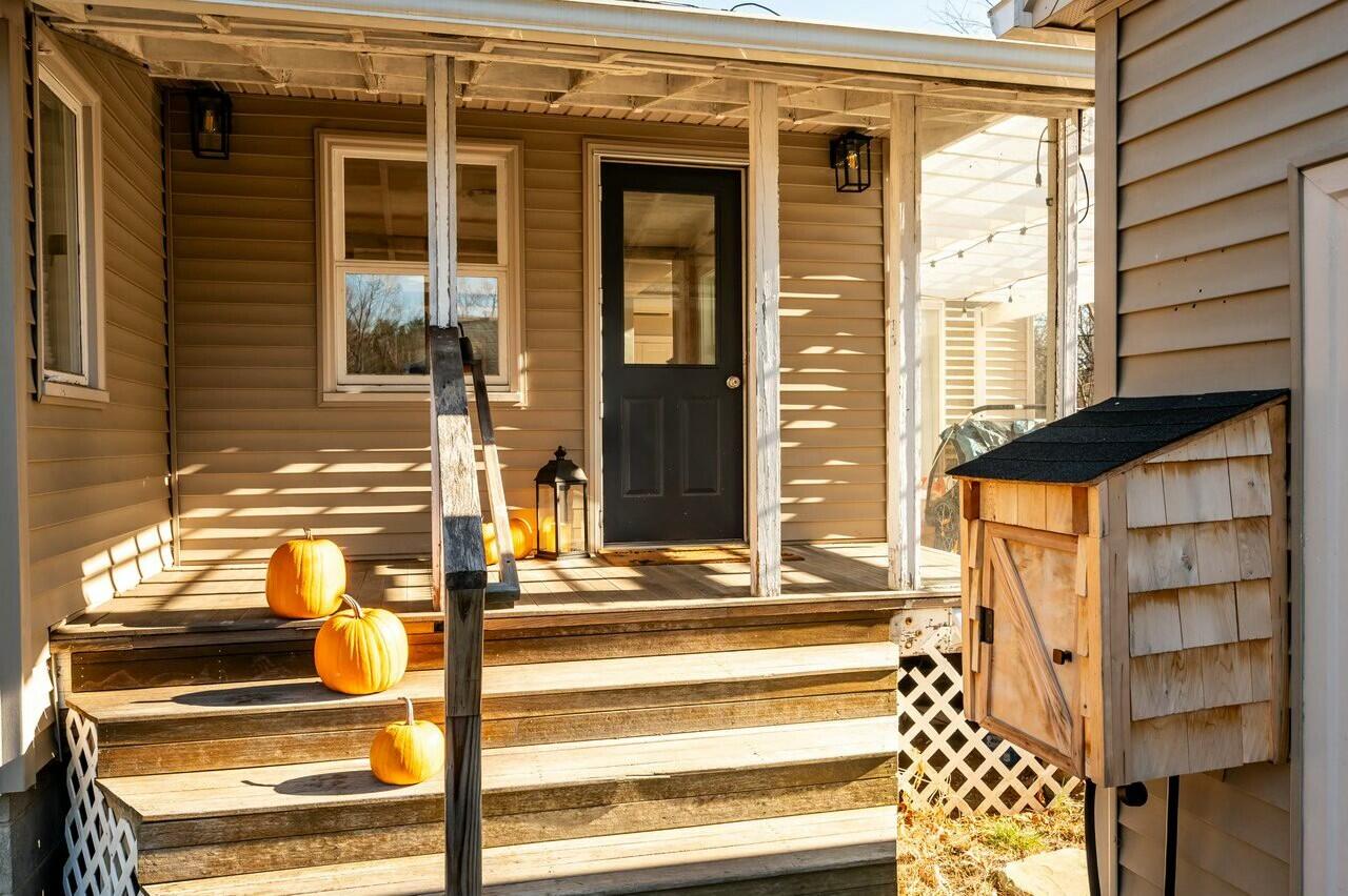 54 Waterside Lane