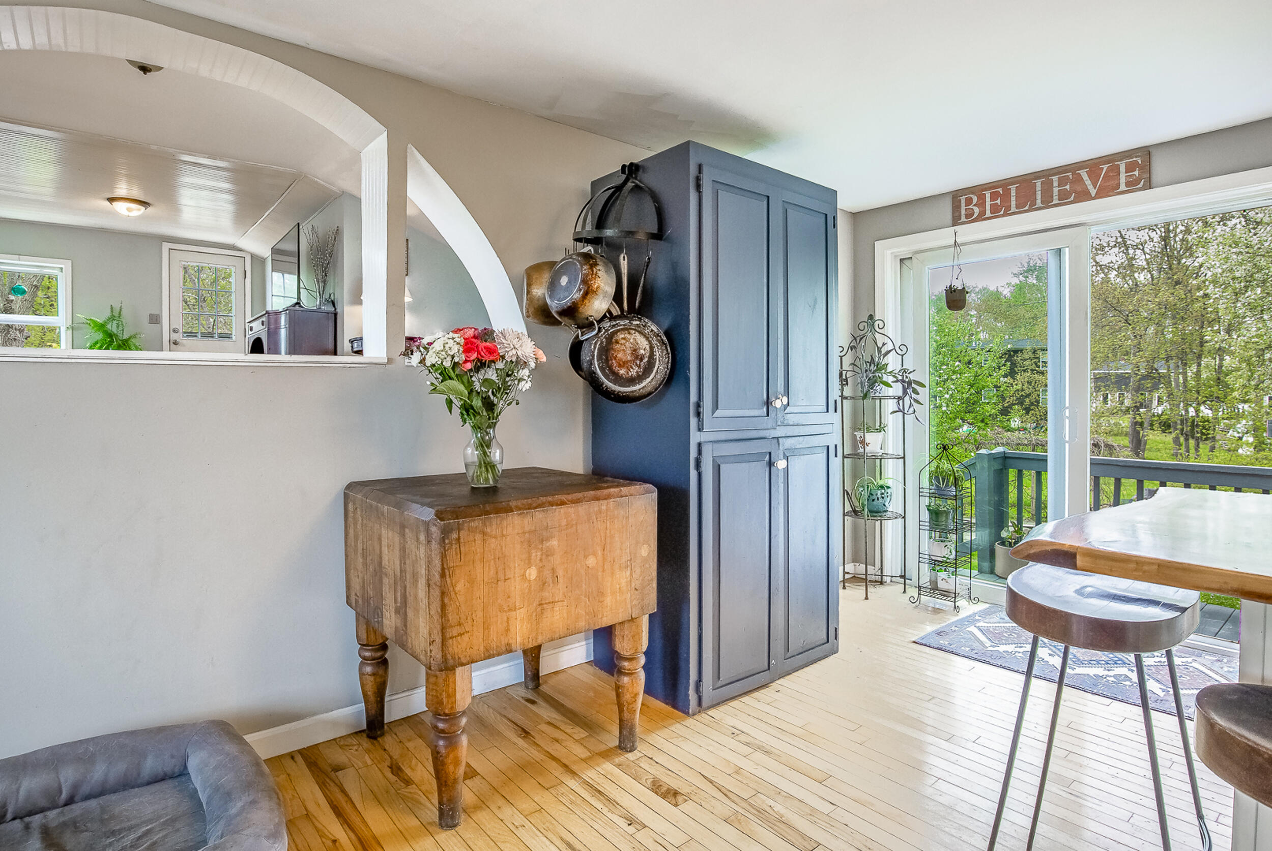 6 Buttonwood Road