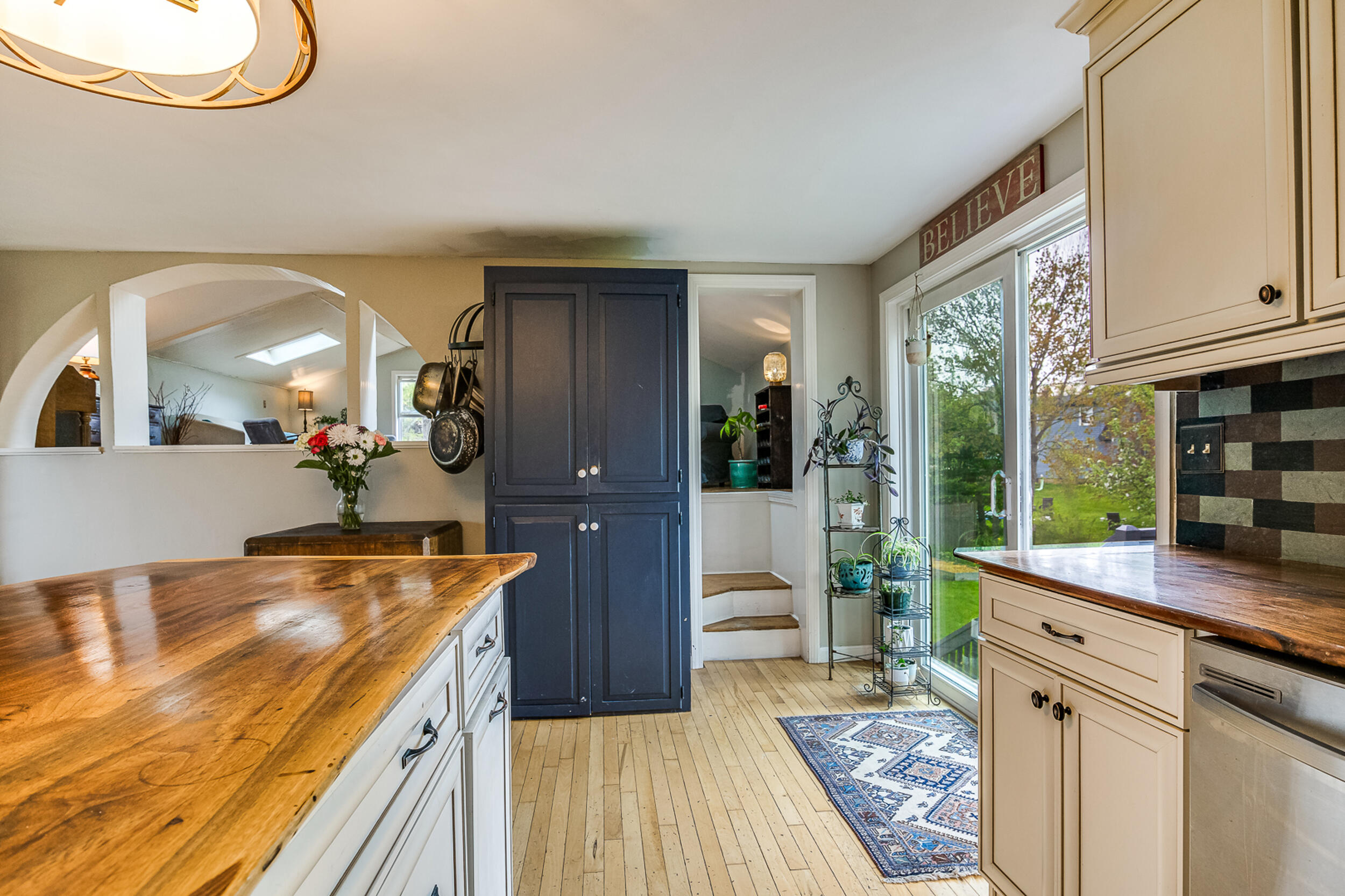 6 Buttonwood Road