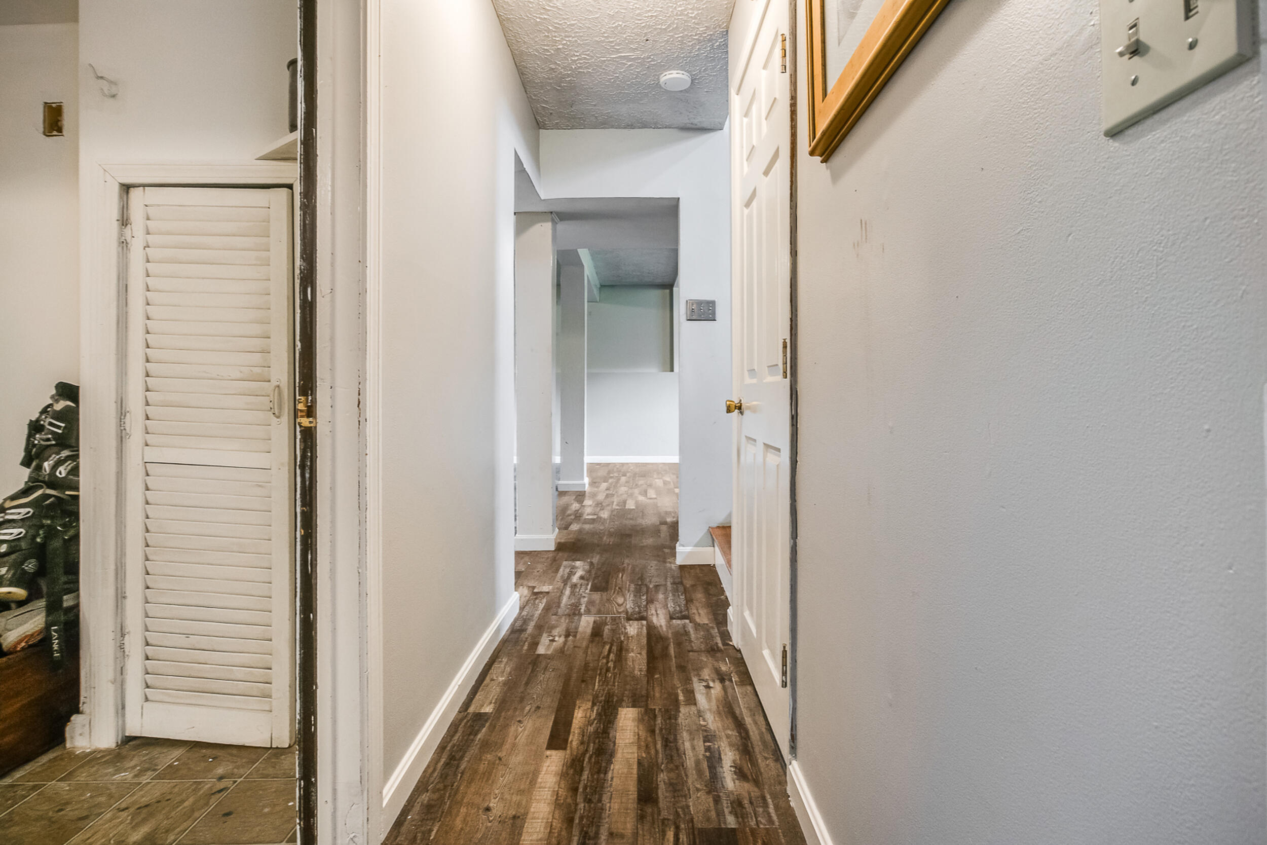 6 Buttonwood Road