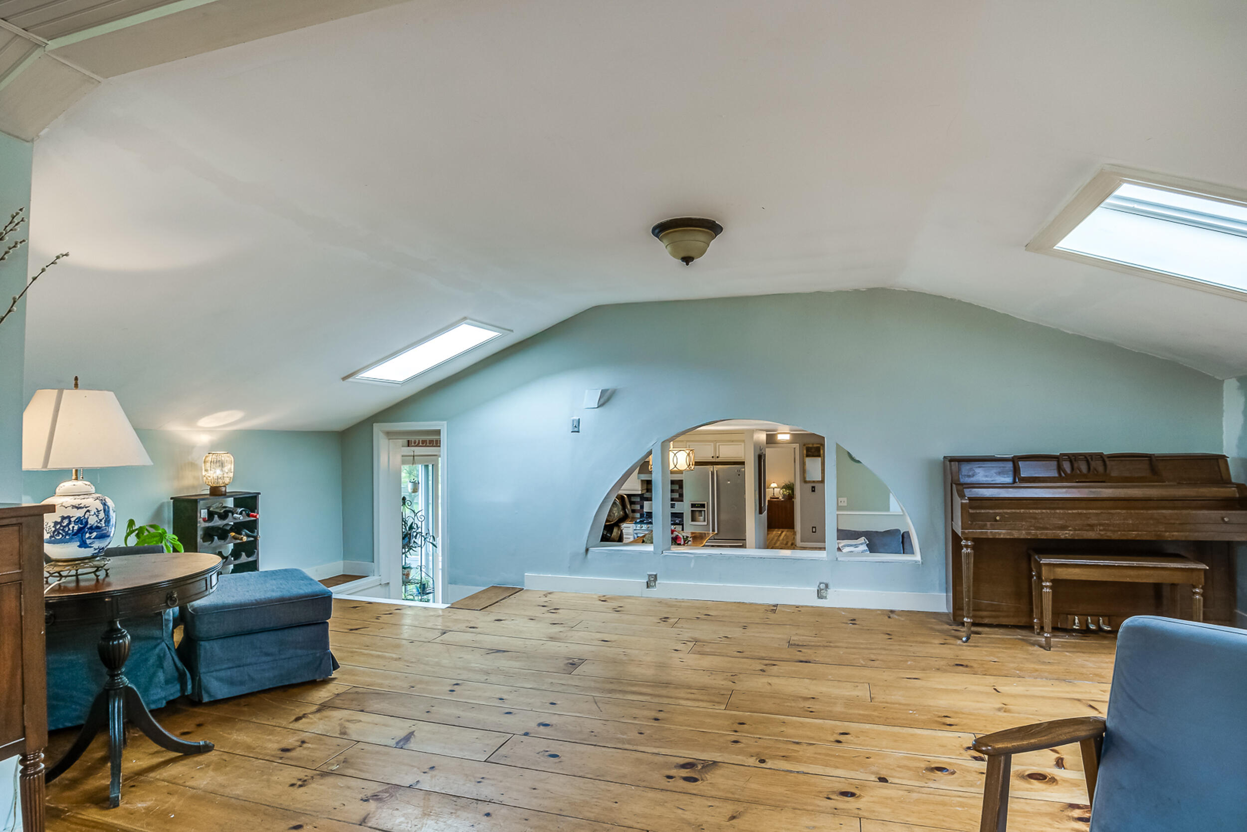 6 Buttonwood Road