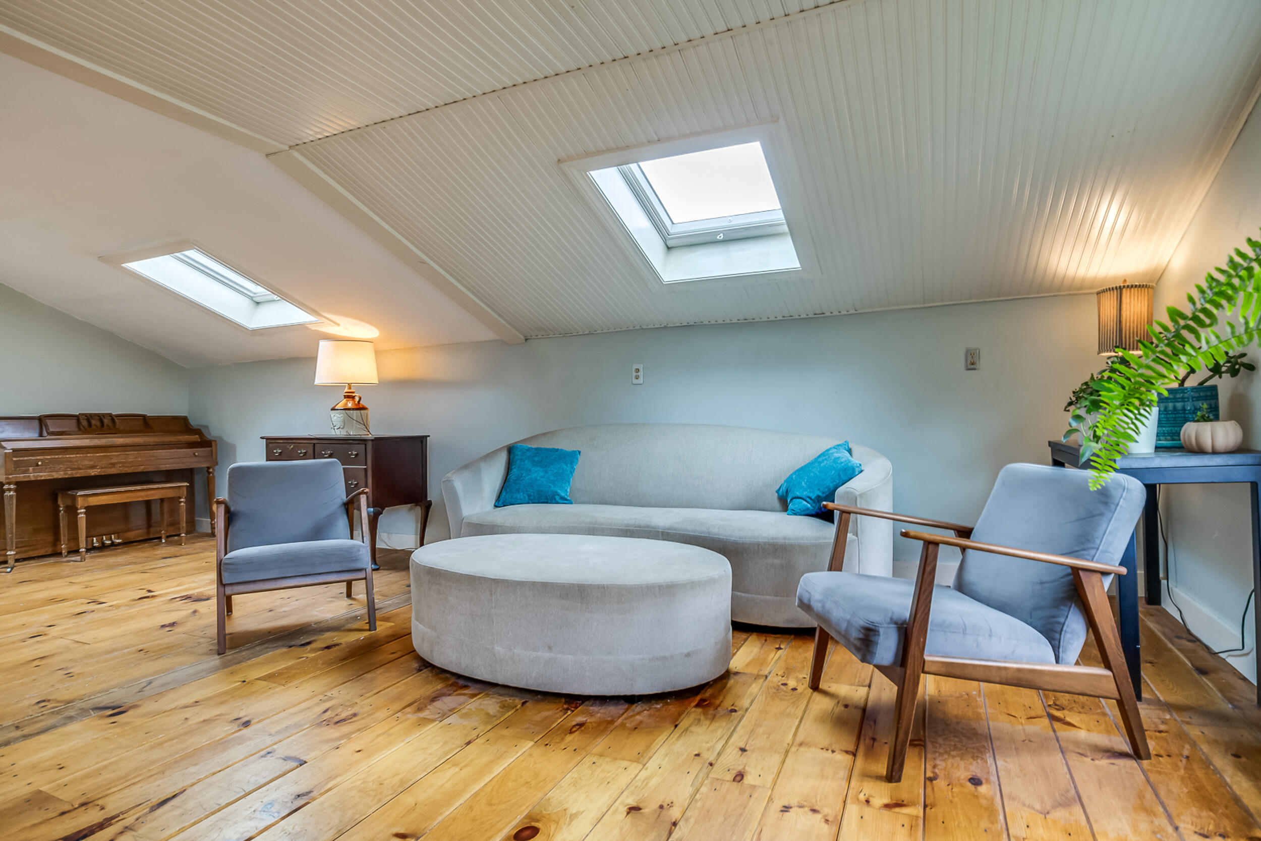 6 Buttonwood Road