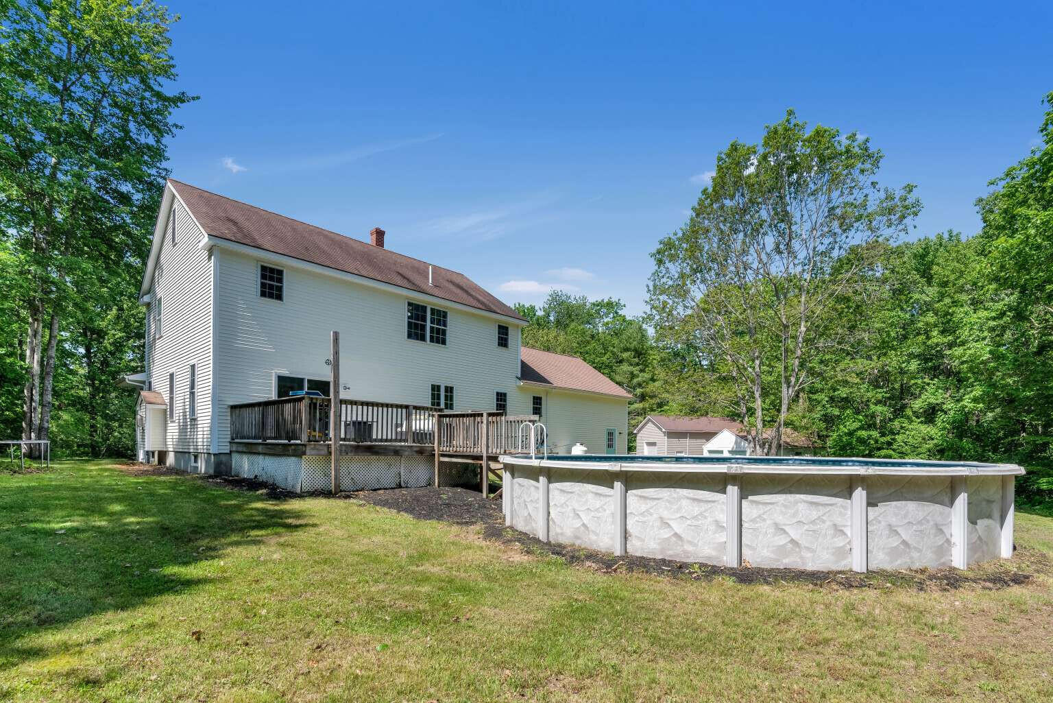 1505 Foxes Ridge Road