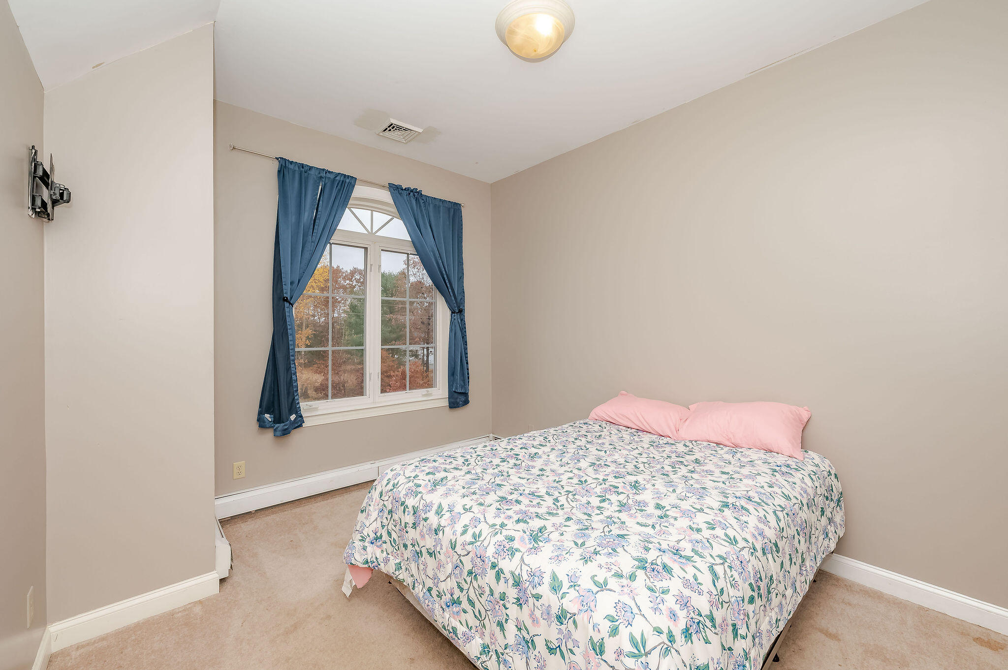 32 S Cotswold Street