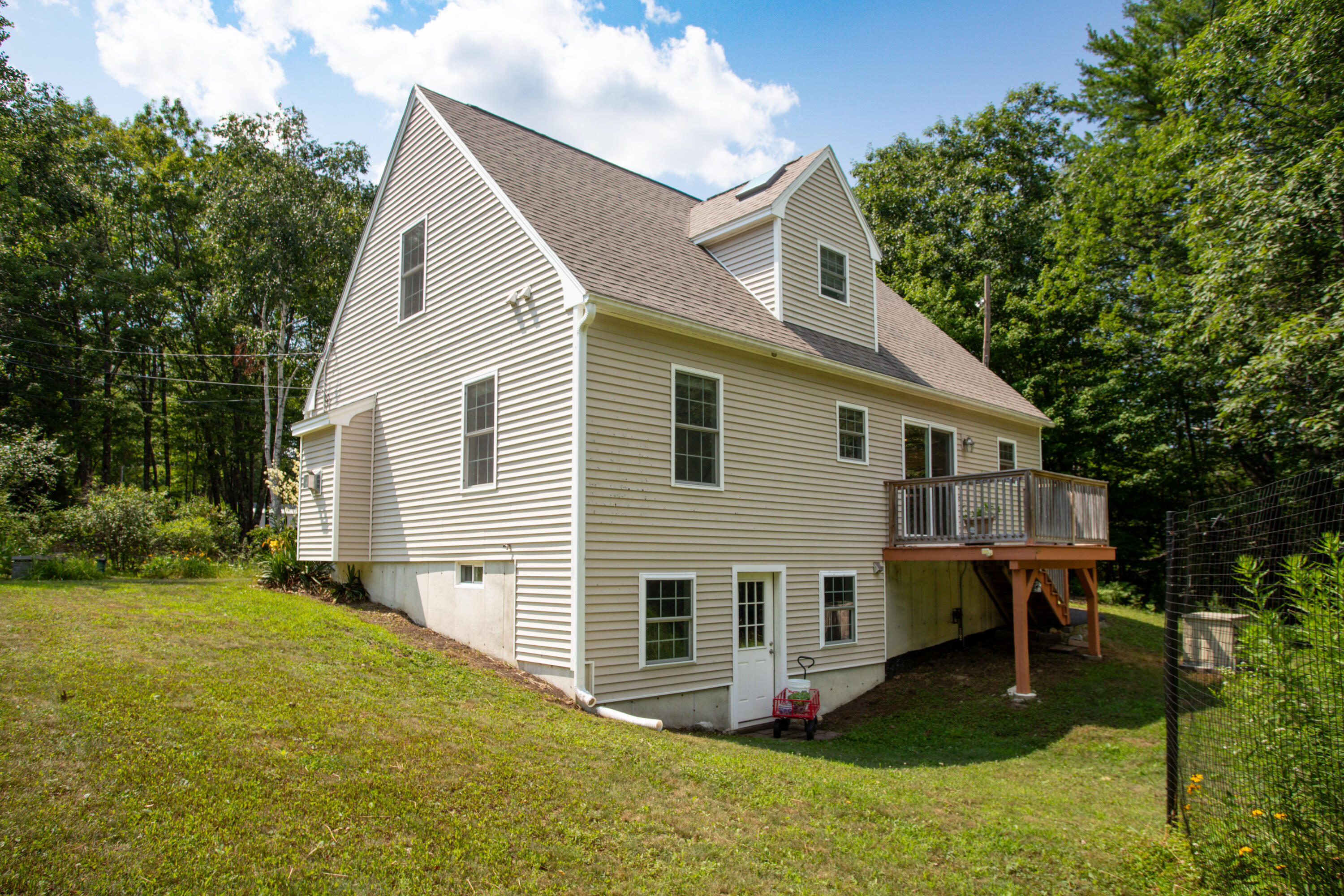 138 Long Swamp Road