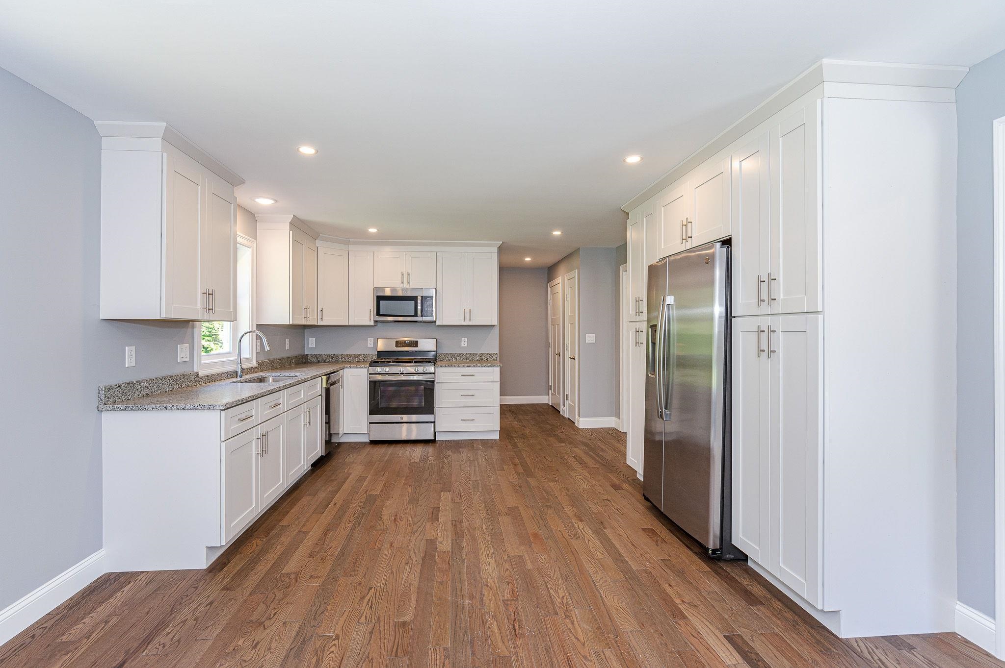 52 Hinds Lane Unit: B