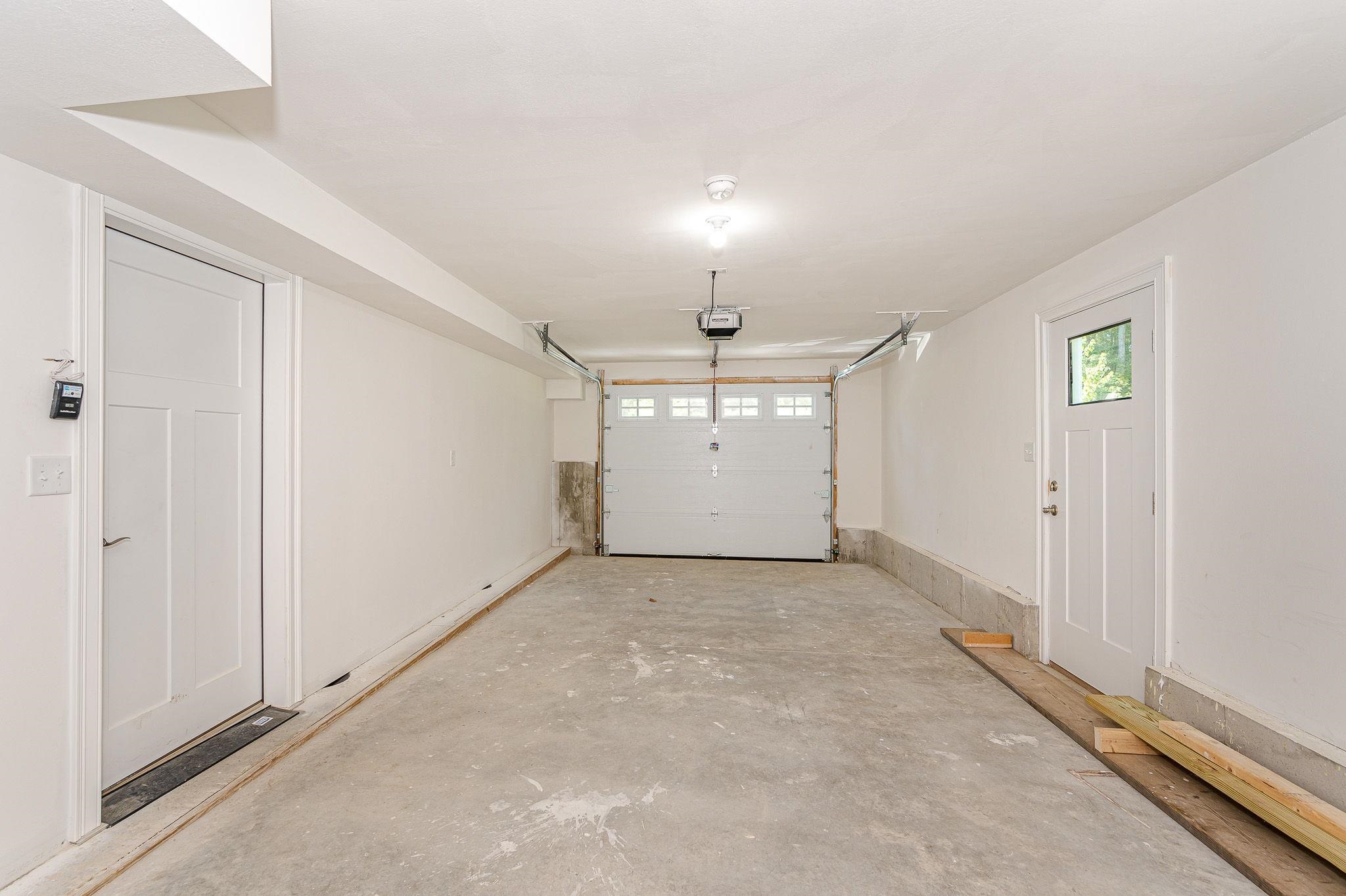 52 Hinds Lane Unit: B